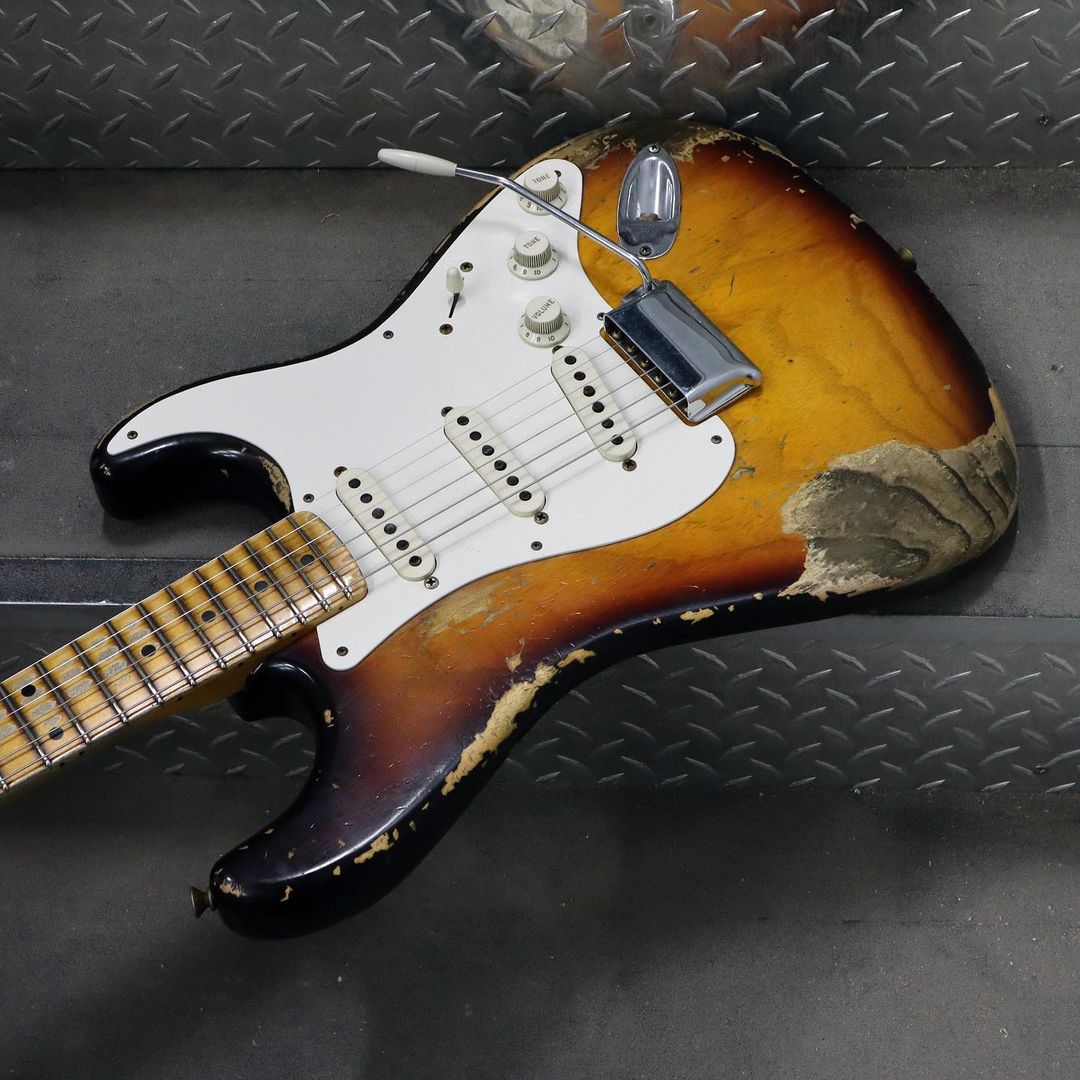 This stunning 3-Color Sunburst Strat — built by Ron Thorn — has