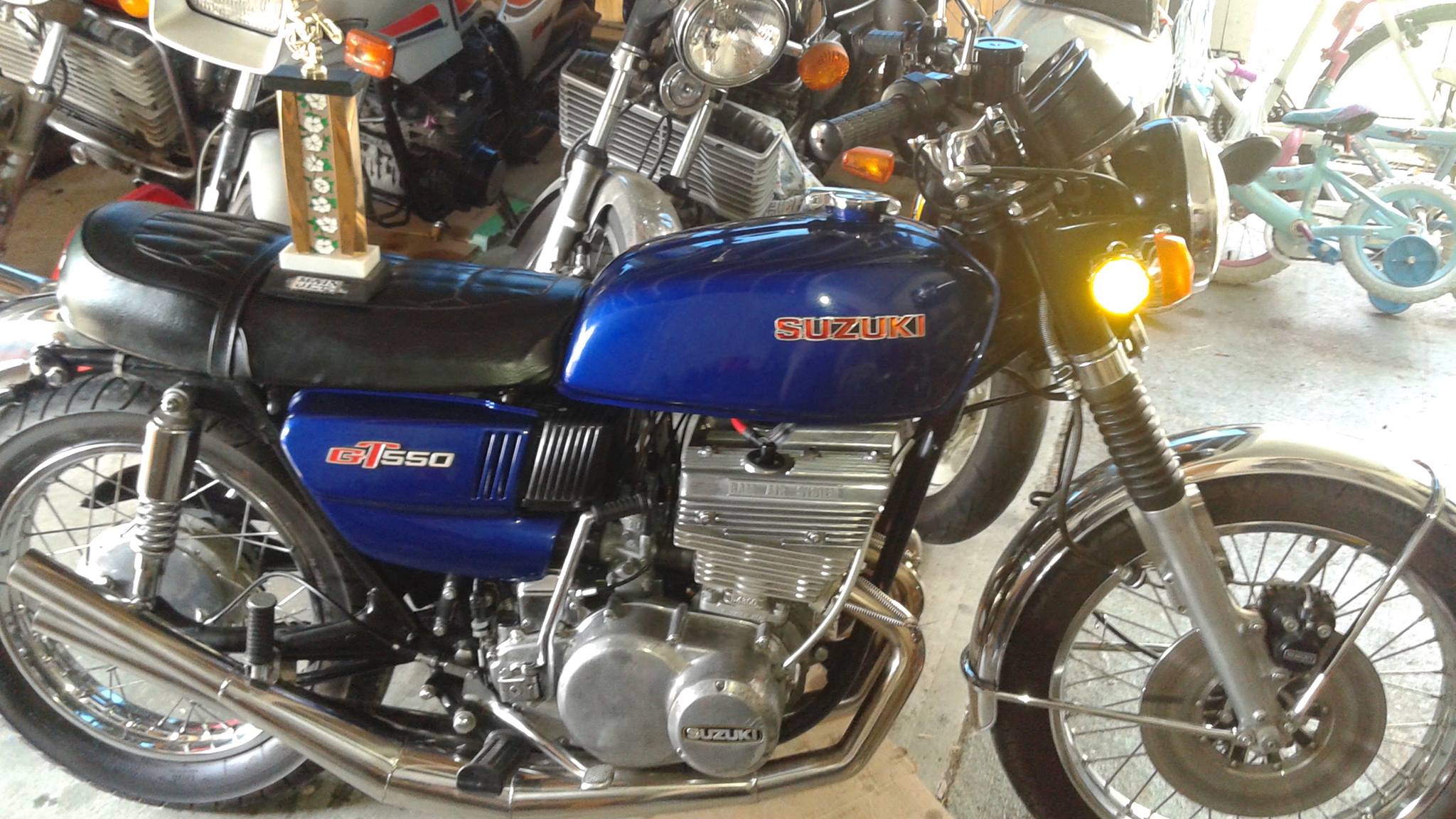 What are the differences between Suzuki GT380 and GT500 bikes?