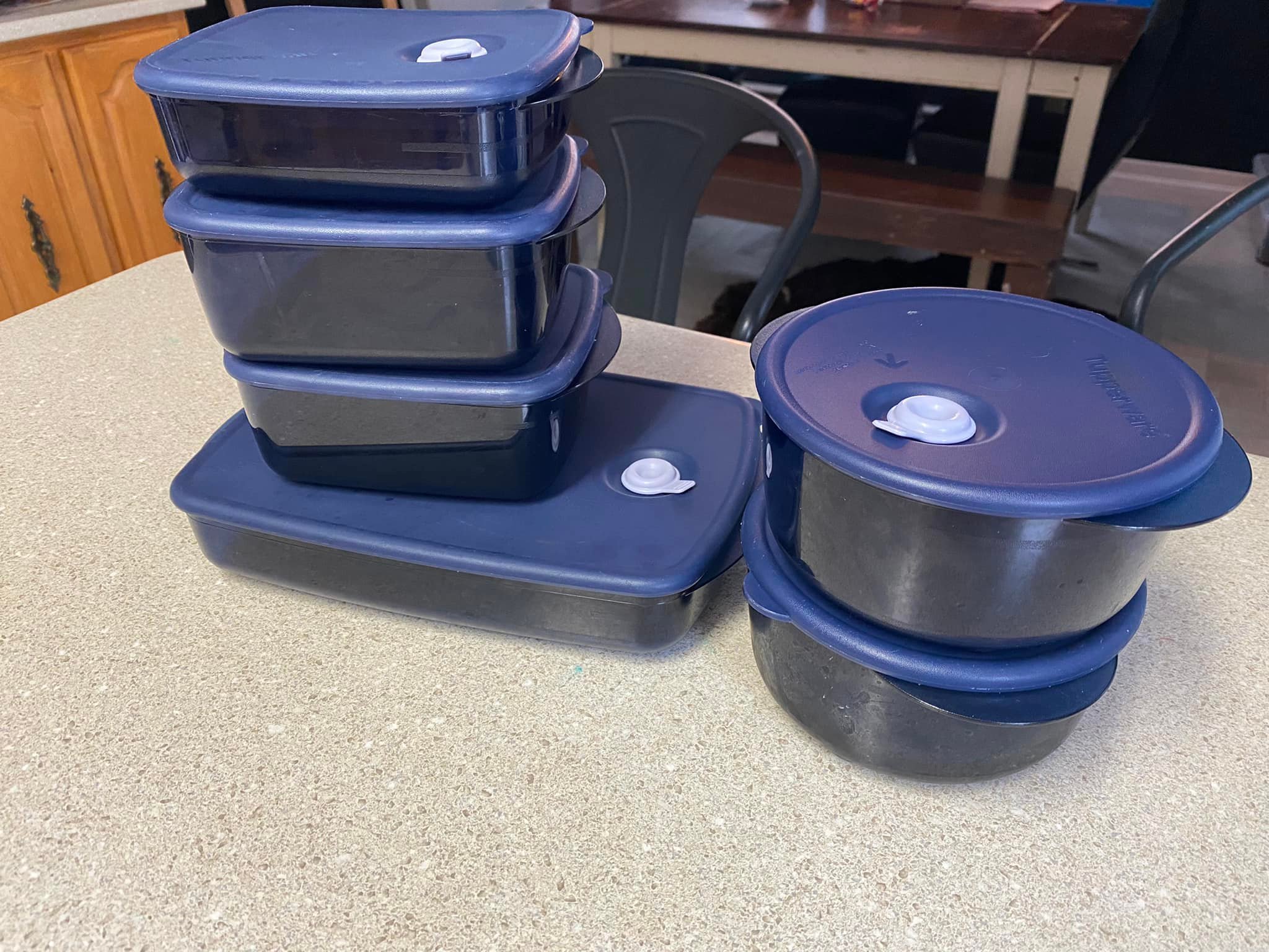 KURTT Lot De 100 Récipients Repas Préparés Micro-ondables Avec Couvercles - 1000 Ml, Noir - Réutilisables, Lave-Vaisselle & Congélateur