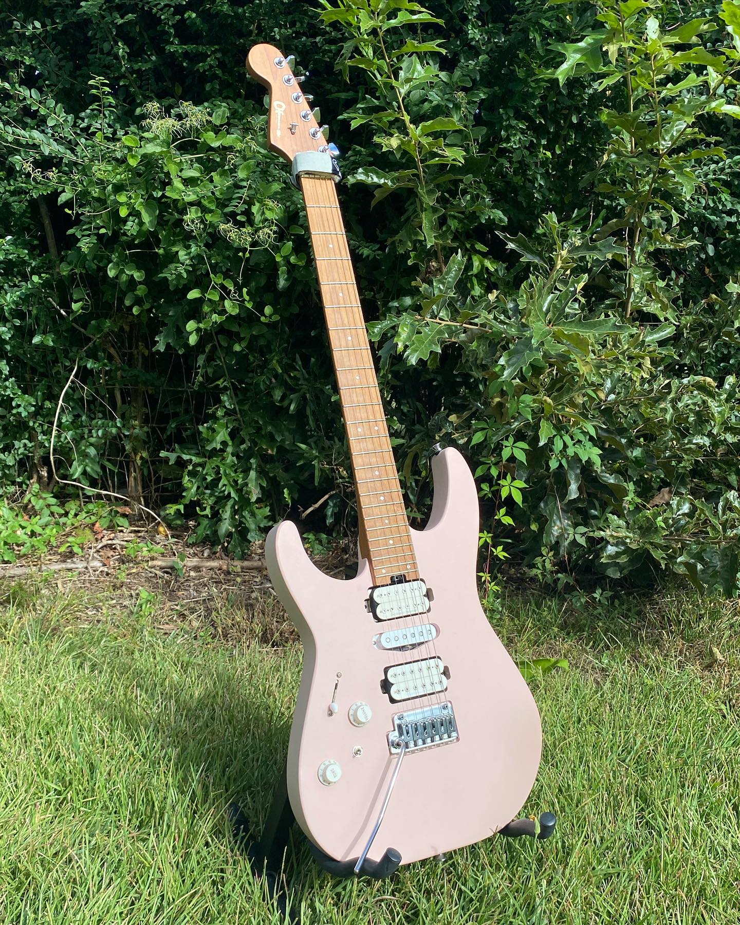 1990 Charvel DK-065-SSH Superstrat guitar