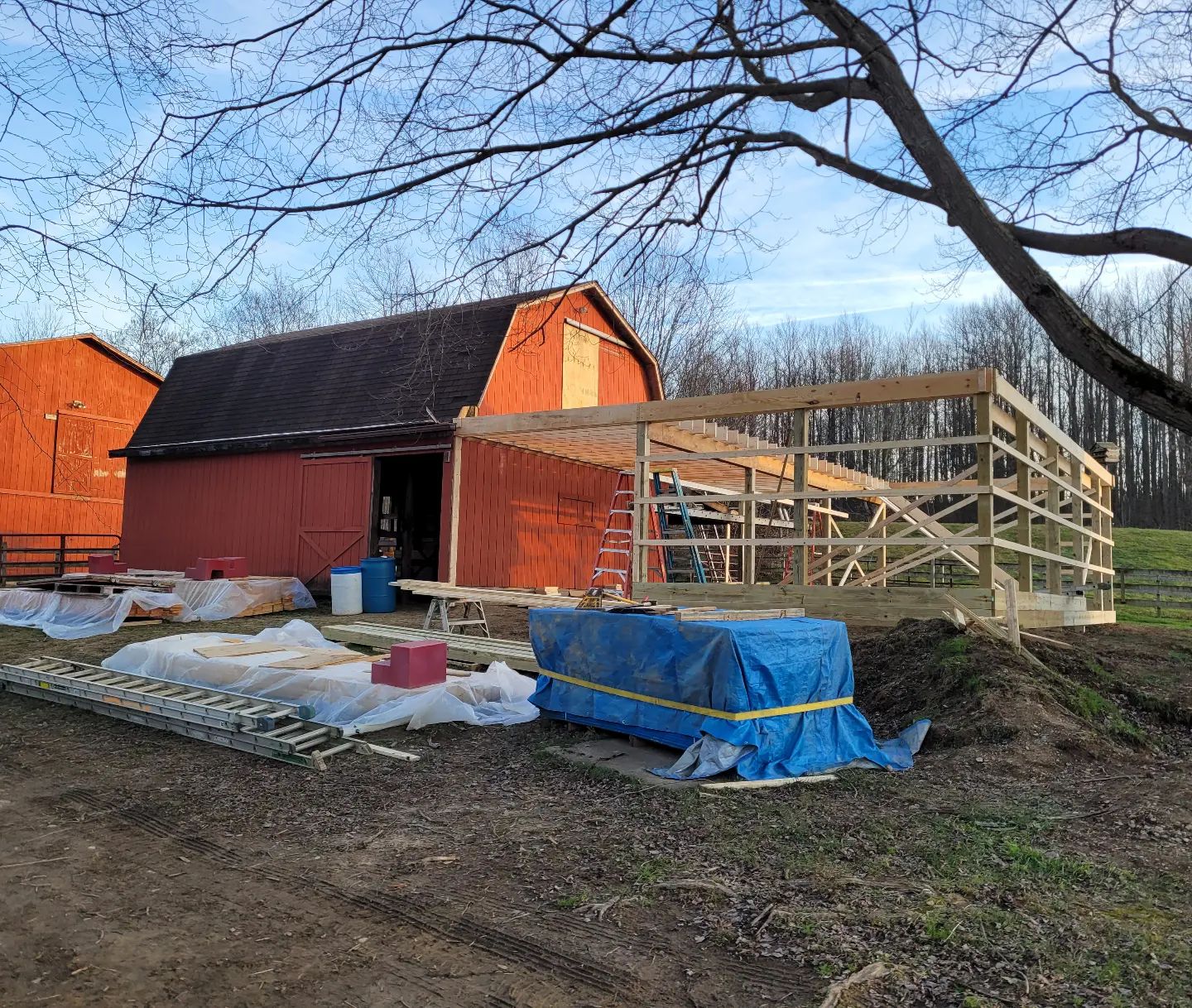 WLD Ranch - The housing of Duke and Doc (our pulling team)...