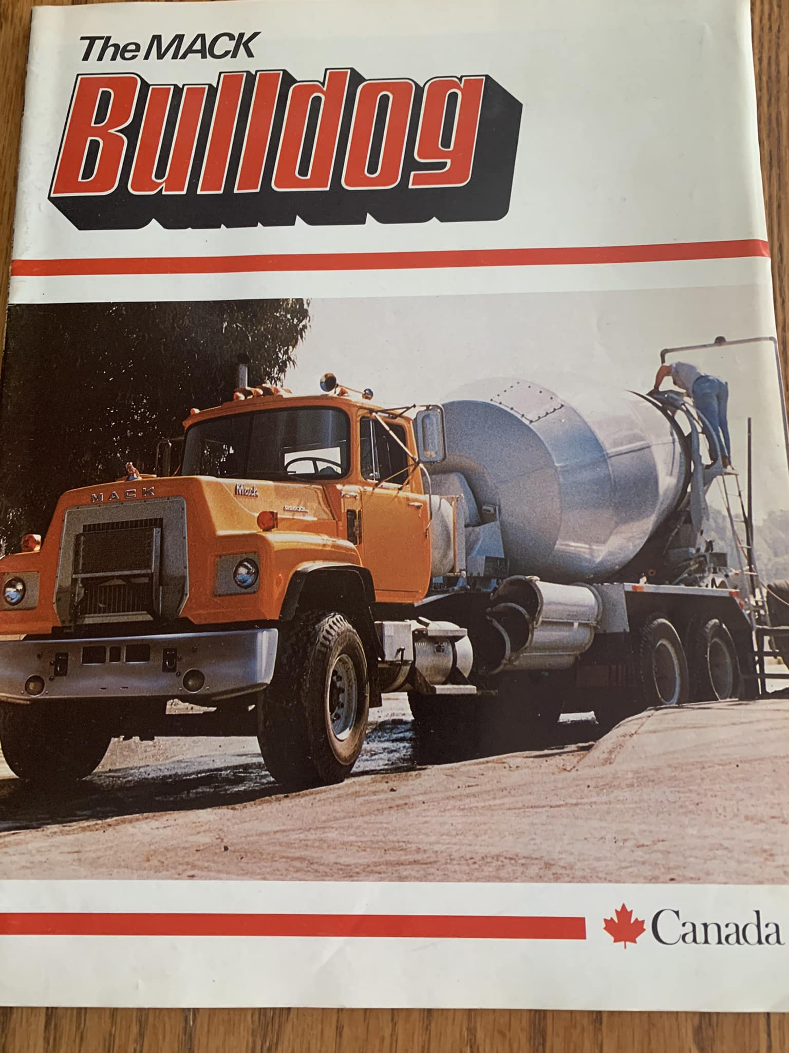 Mack FM-700T Tractor, Brochure