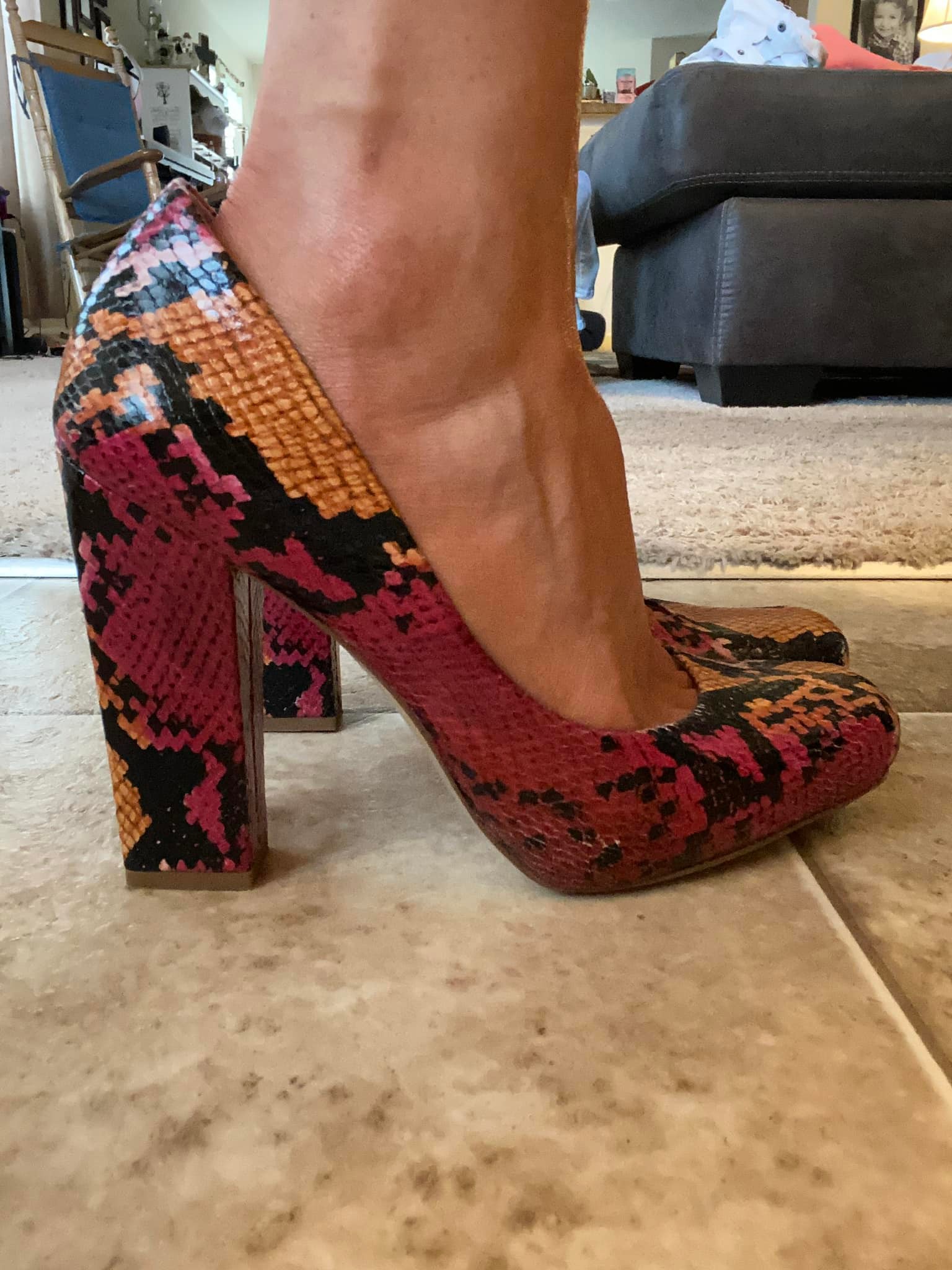 Escarpins Femme Nine West Furgus Lt - Imprimé Riptile Doré - Taille 8 US - Neuf Avec Boîte
