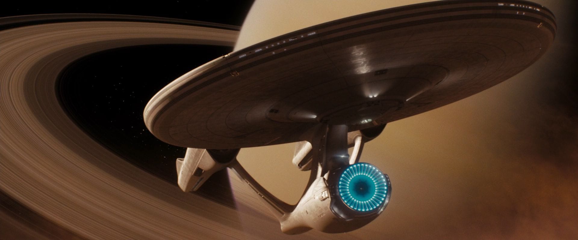 Star Trek 2009 movie review with great casting and score