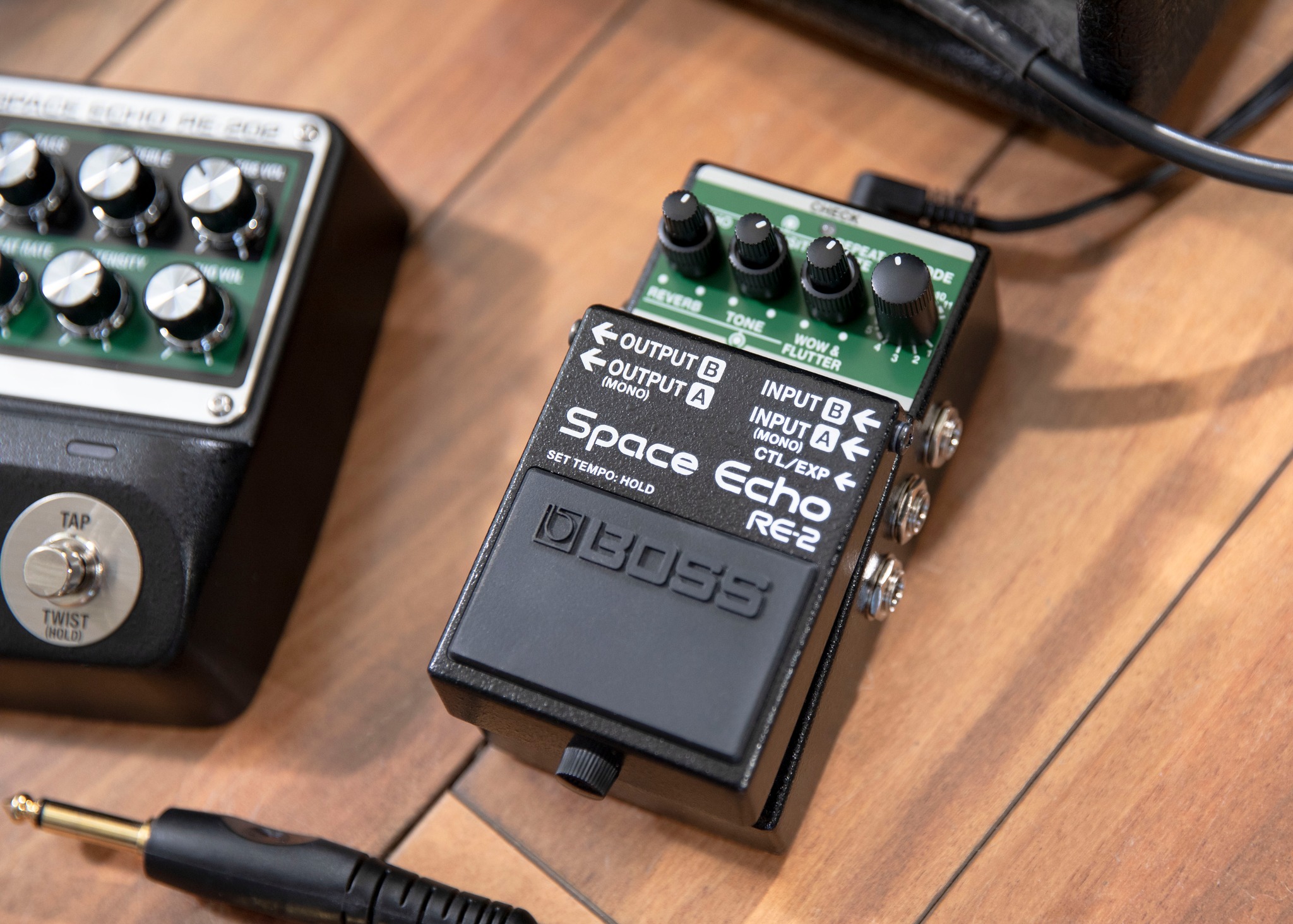 What is a suitable MIDI interface for Boss RE-202 Space Echo pedal?