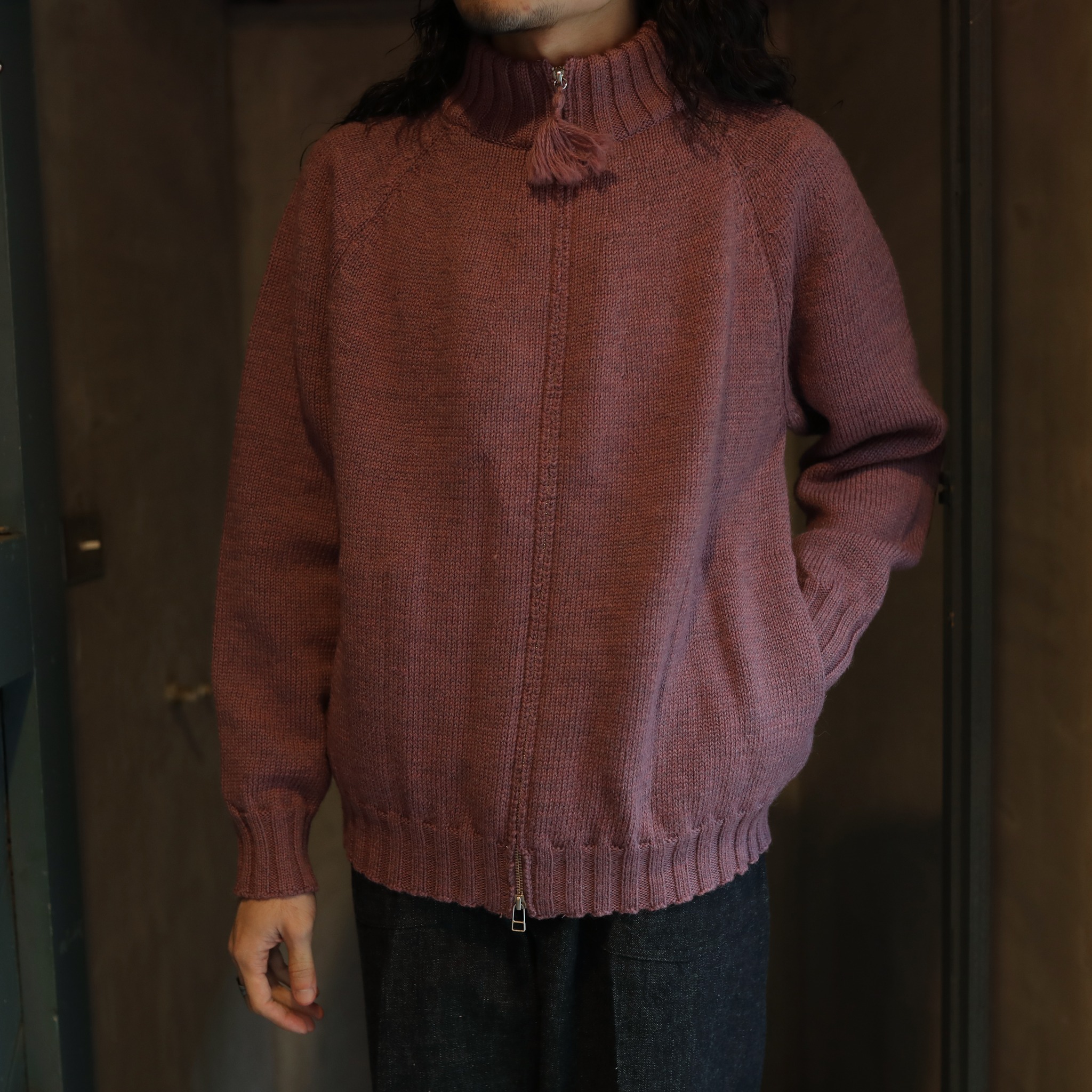 Old Joe Brand - Tweedy Yarn Zip Sweater (Plum)】 透過復古題材結合 