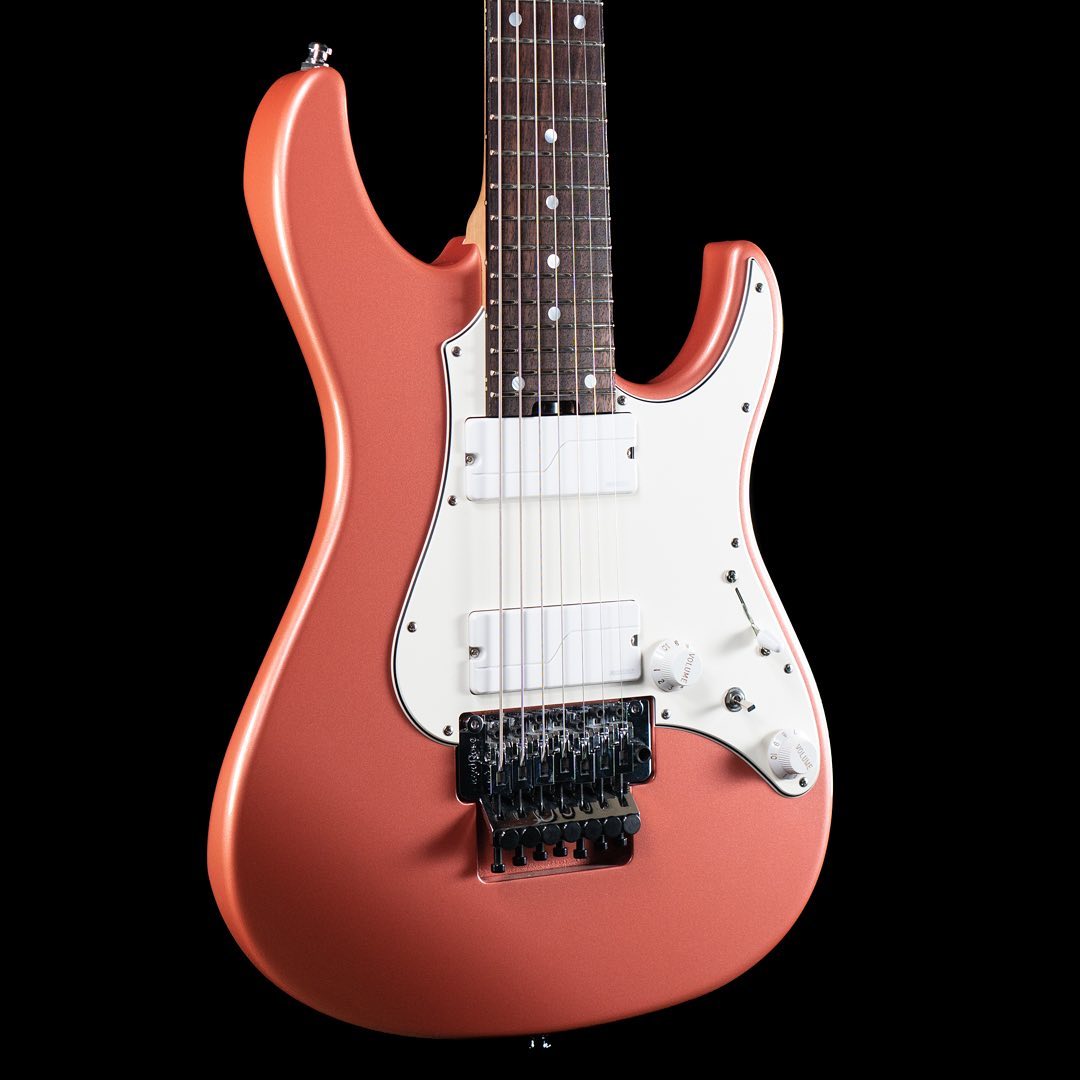 The ESP Fujioka Snapper 7. A vintage aesthetic with modern tonality.