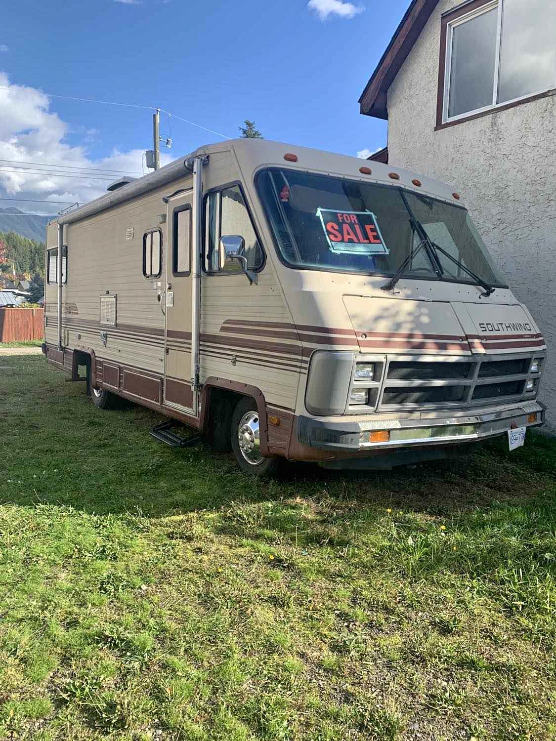1985 Fleetwood southwind - RVs & Campers - Nakusp, British Columbia ...