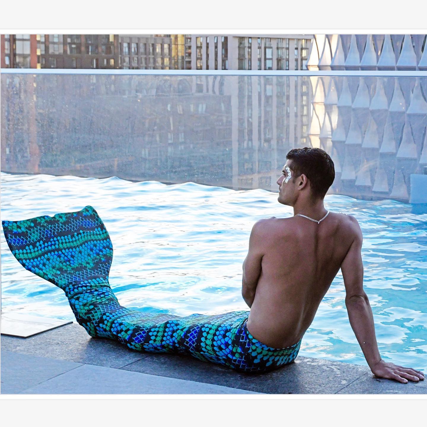Aquabatix - 🧜🏿‍♂️🧜🏻🧜🏽‍♀️ #MerMonday . . . #merman... | Facebook