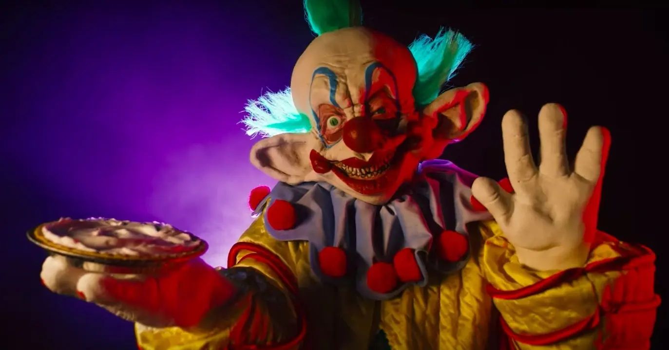 Screamscape - Killer Klowns Haunt, Six Flags Cut Backs,... | Facebook