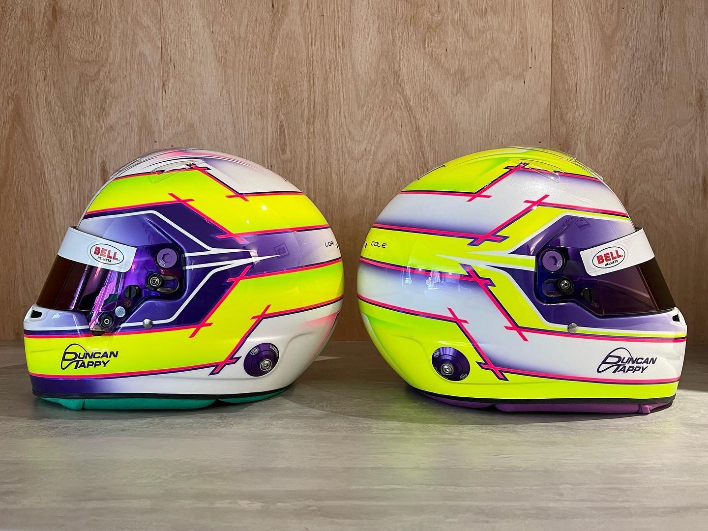2022 bell helmets Carlos Sainz FERRARI 1:2 HELMET  Driven By and lightweight fiberglass composite construction Bell KC7-CMR Lewis Hamilton 2022