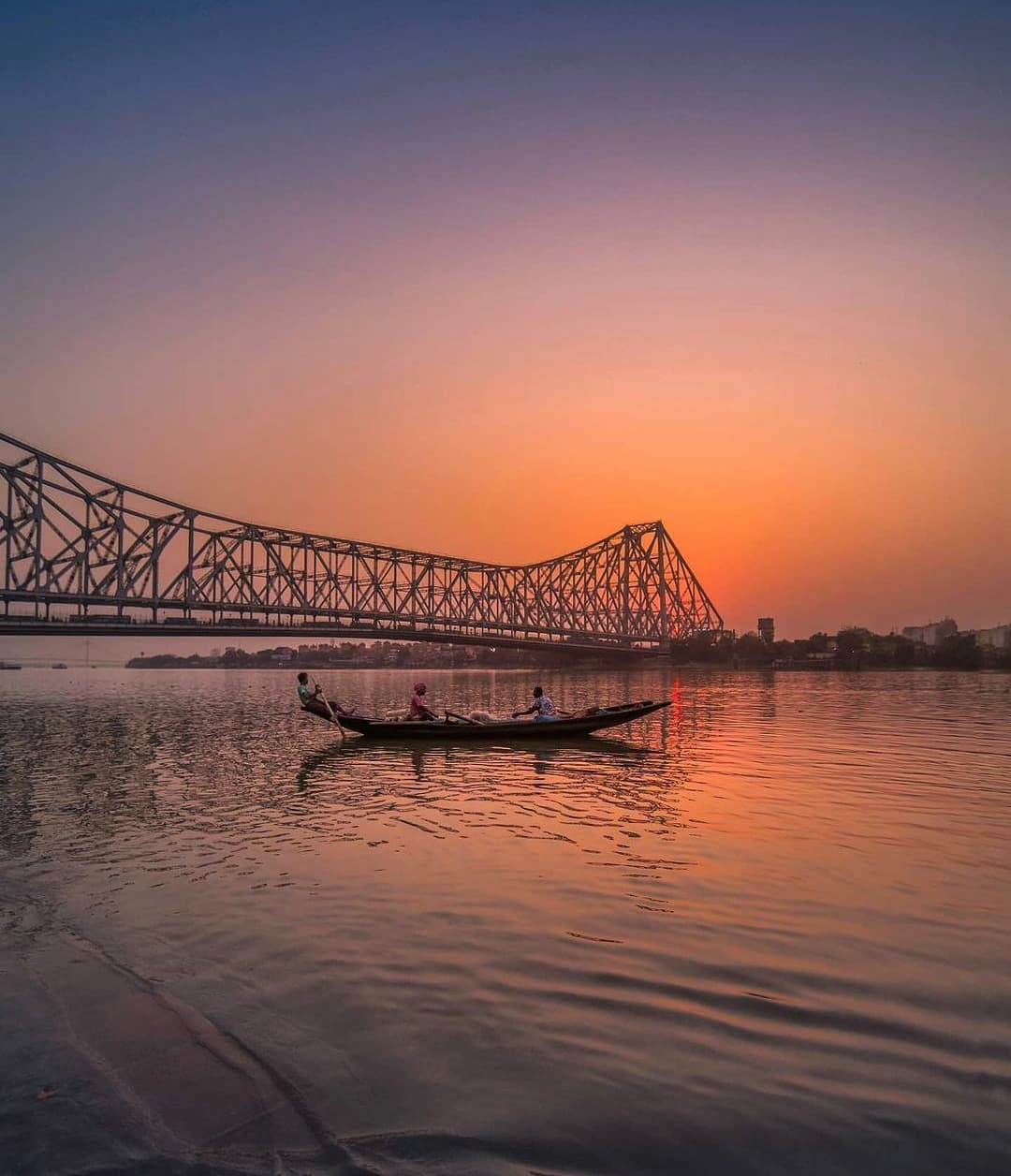 Yatra.com - An iconic landmark of Kolkata, Howrah Bridge... | Facebook