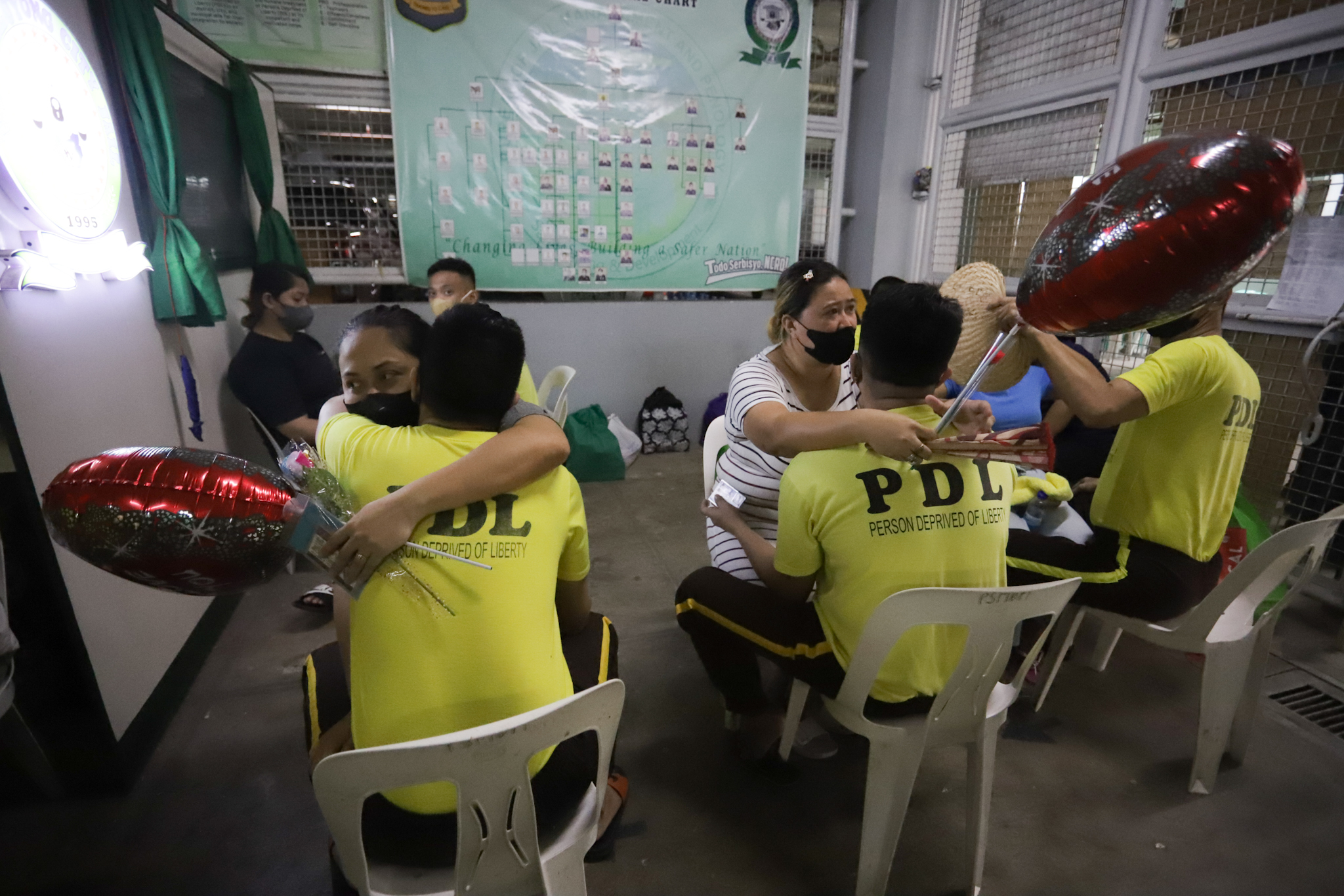 The Manila - Inmates hug their partners during Valentine’s Day, Tuesday ...
