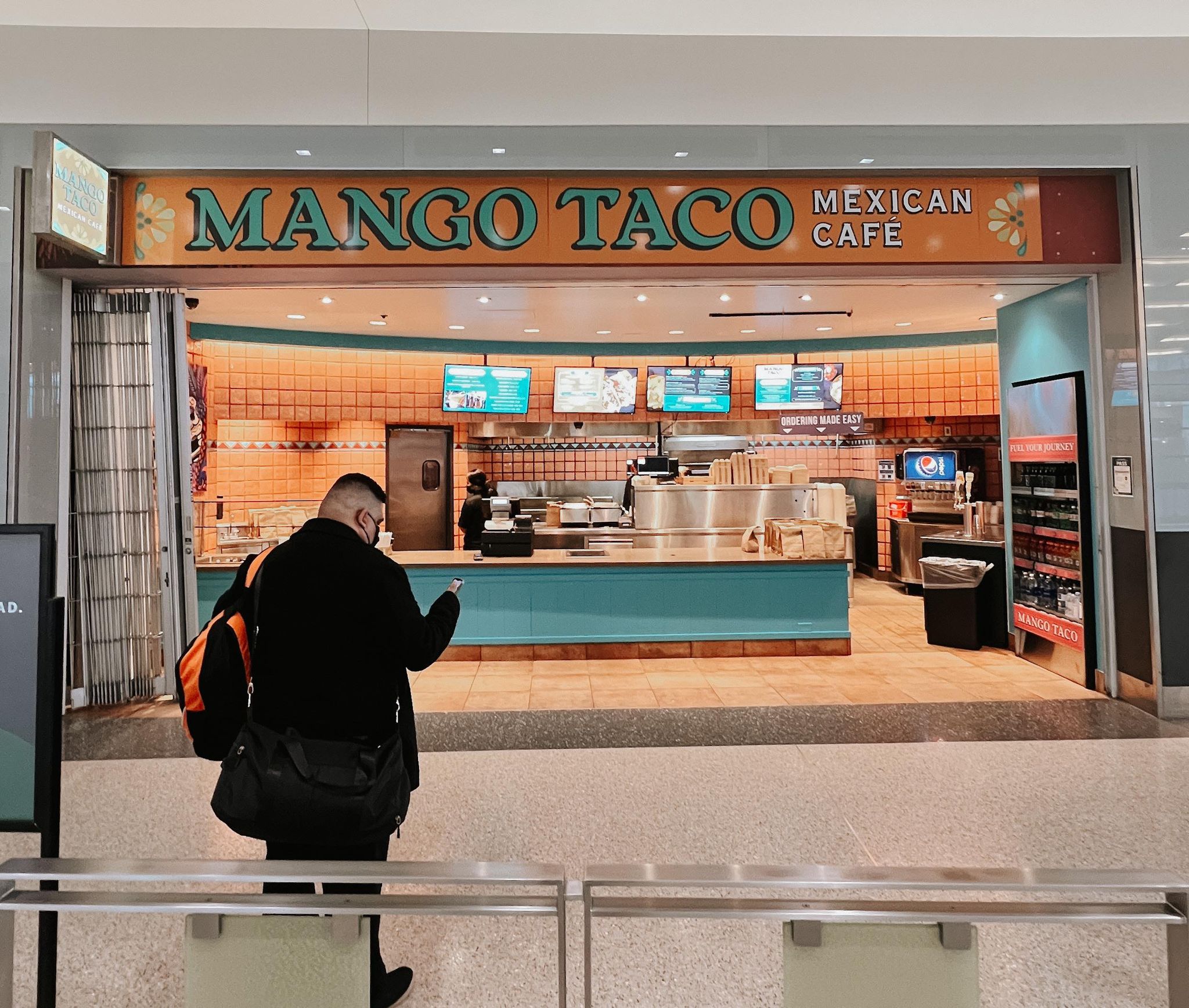 What Restaurants Are in Terminal B at MCO
