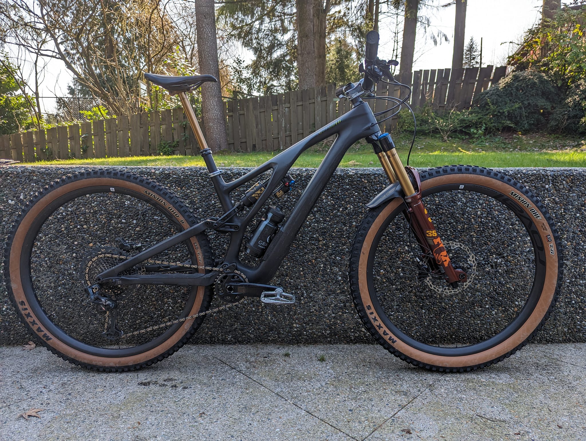 スペシャライズド Stumpjumper EVO S3 マグラ MT5 Z1 スペシャライズド