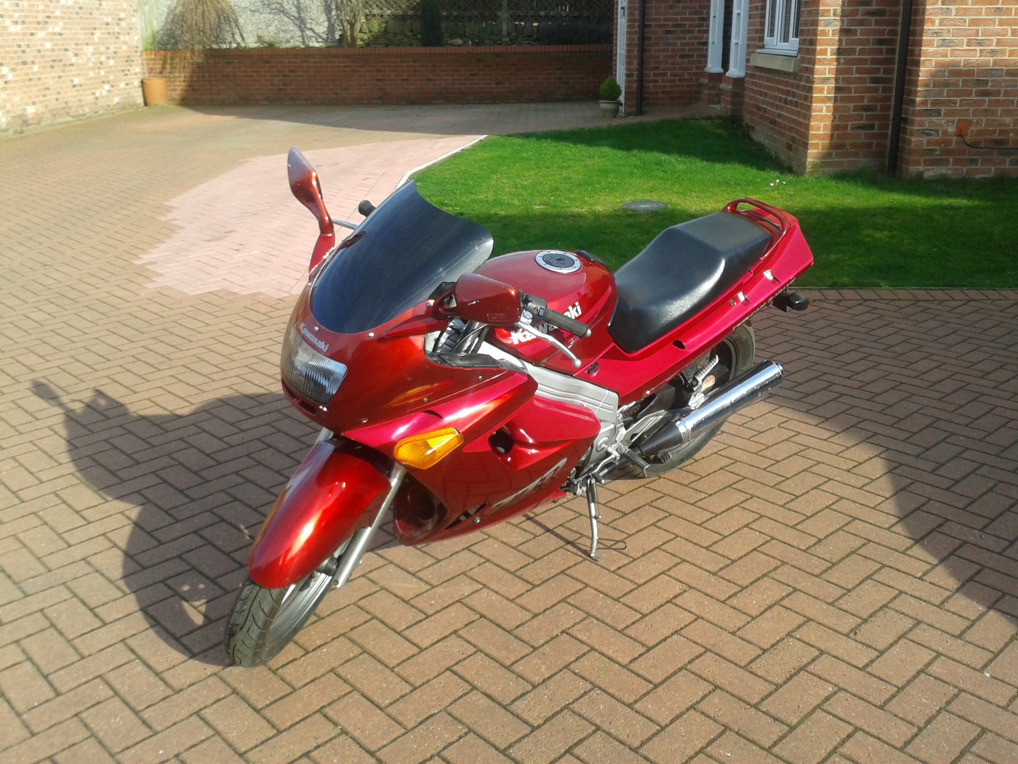 Found some photos of the ZZR250 I attempted to restore a few years 