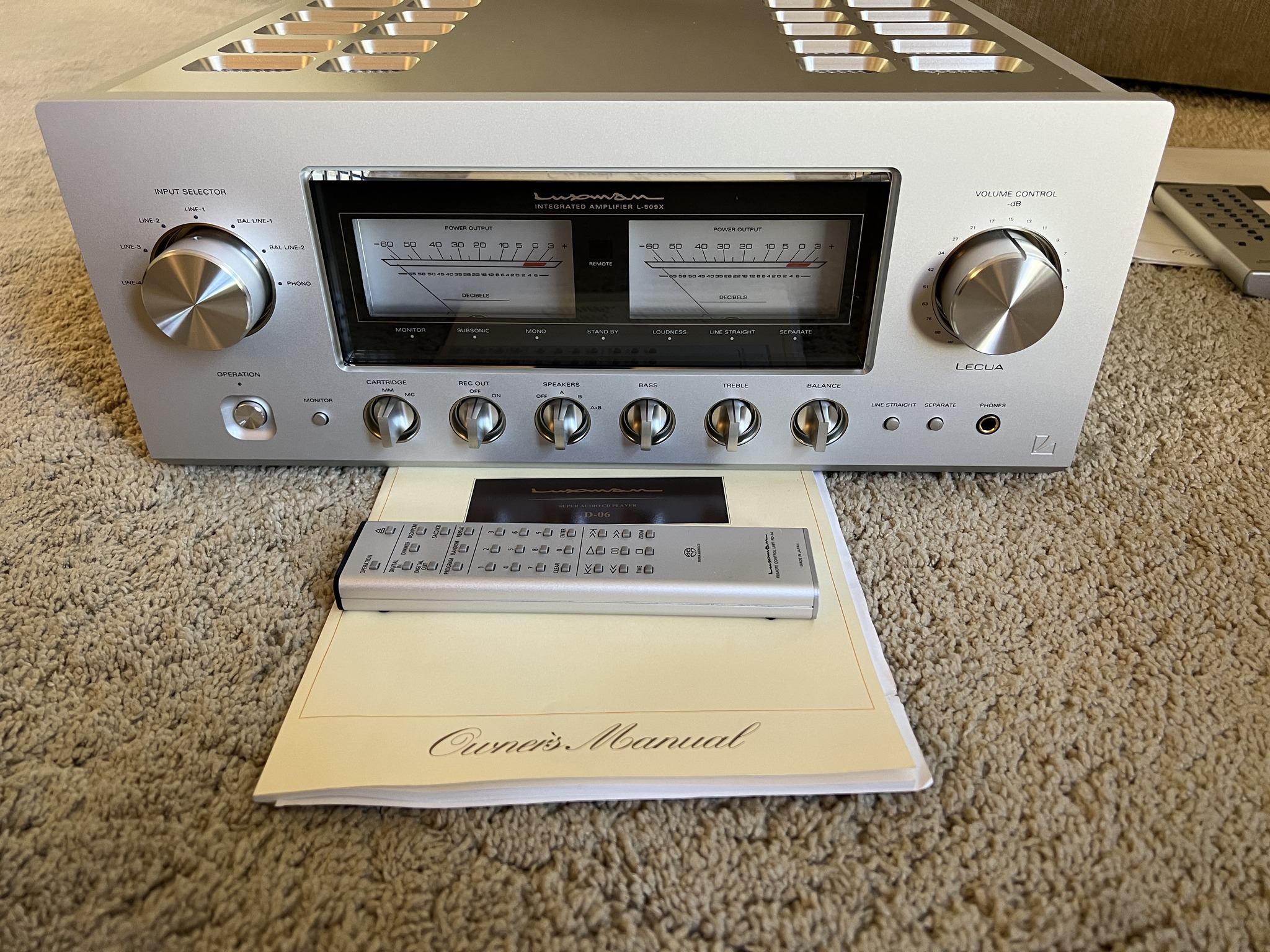 Luxman AS-5III speaker selector for multiple inputs