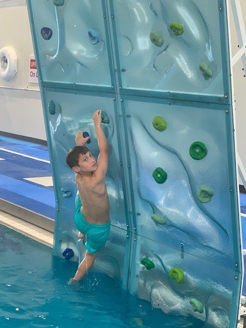 We wish to extend a warm... - New Ulm Park and Recreation