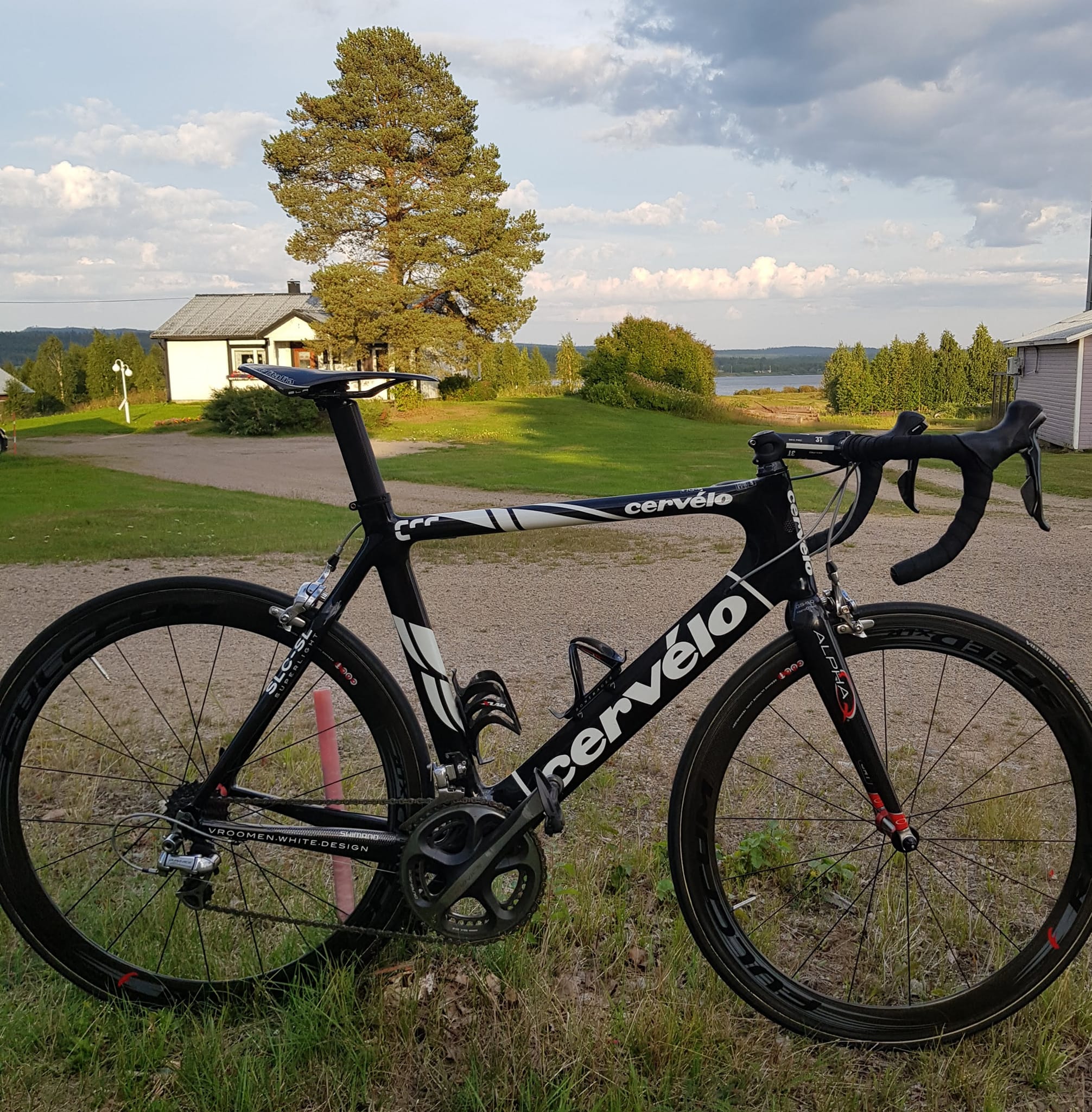 What parts should I consider for a Cervelo SLC-SL build?