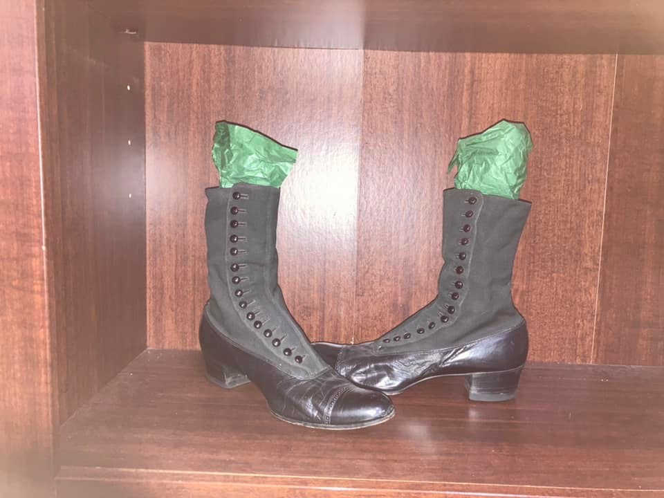 Victorian era (?) Ladies Boots and MF Button Hook
