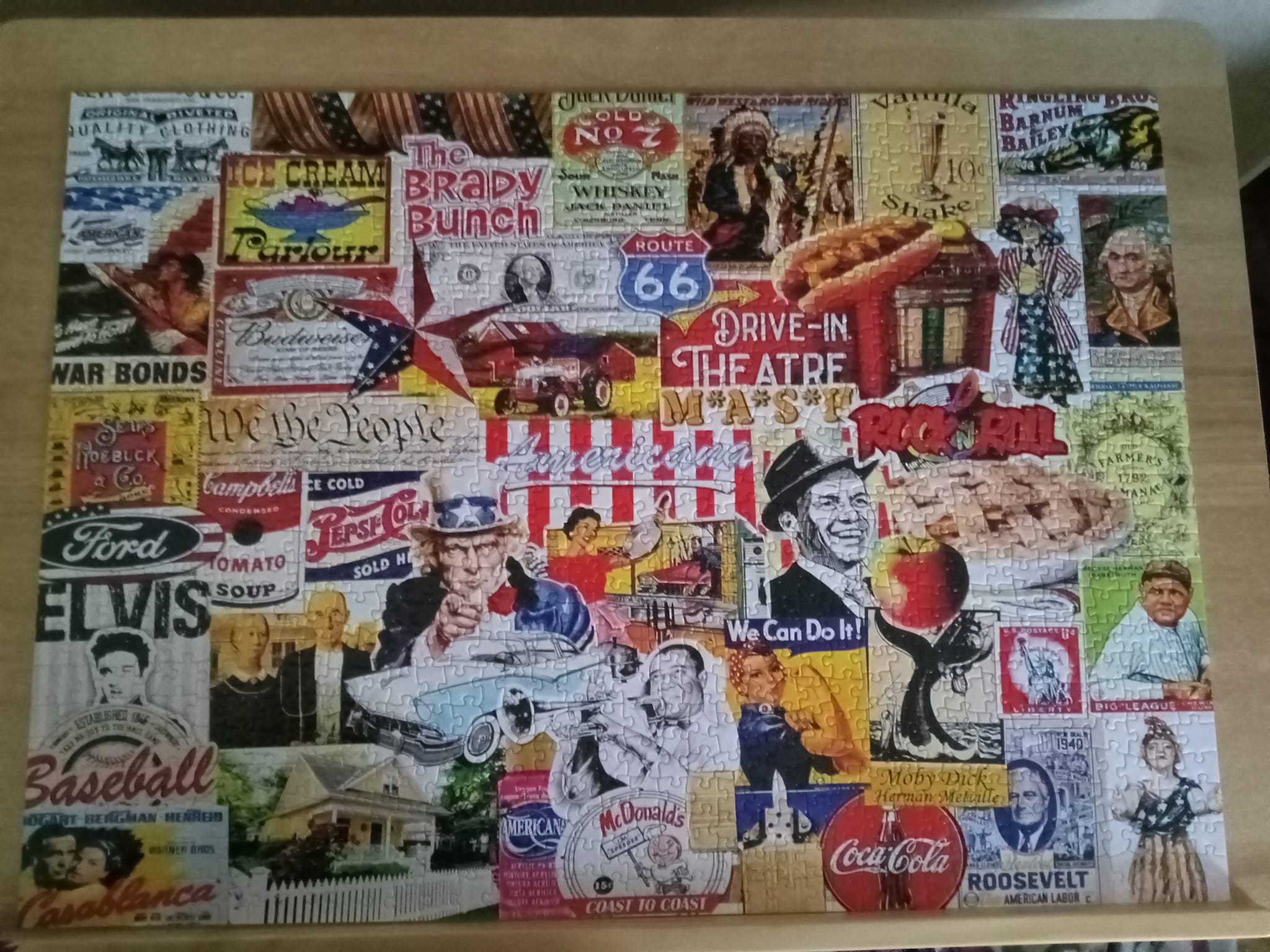 Damaged Box: THOMAS McKNIGHT 1000-piece Puzzle