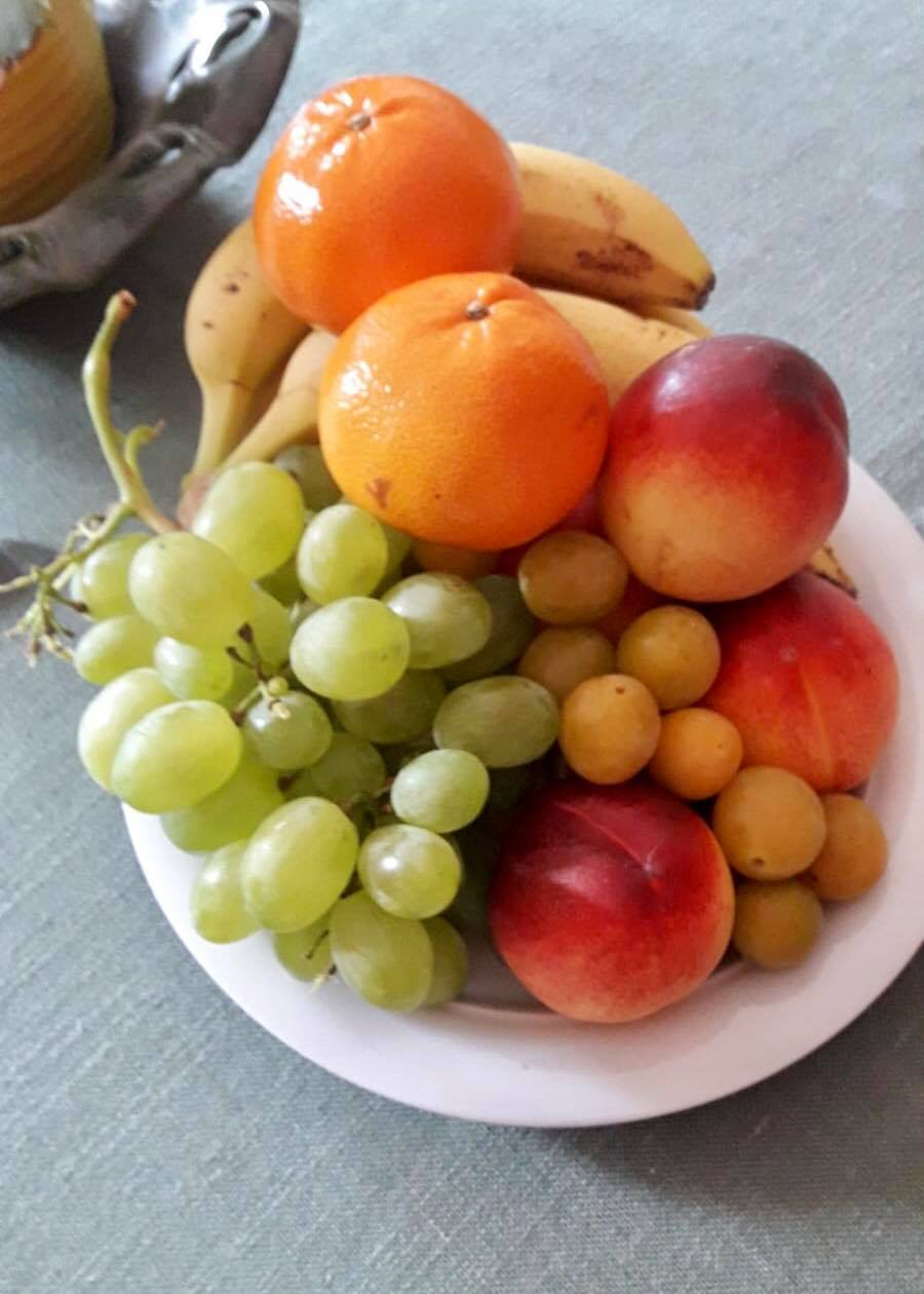 Cheeky fruits What kind of a cheeky fruit is this for a Monday or