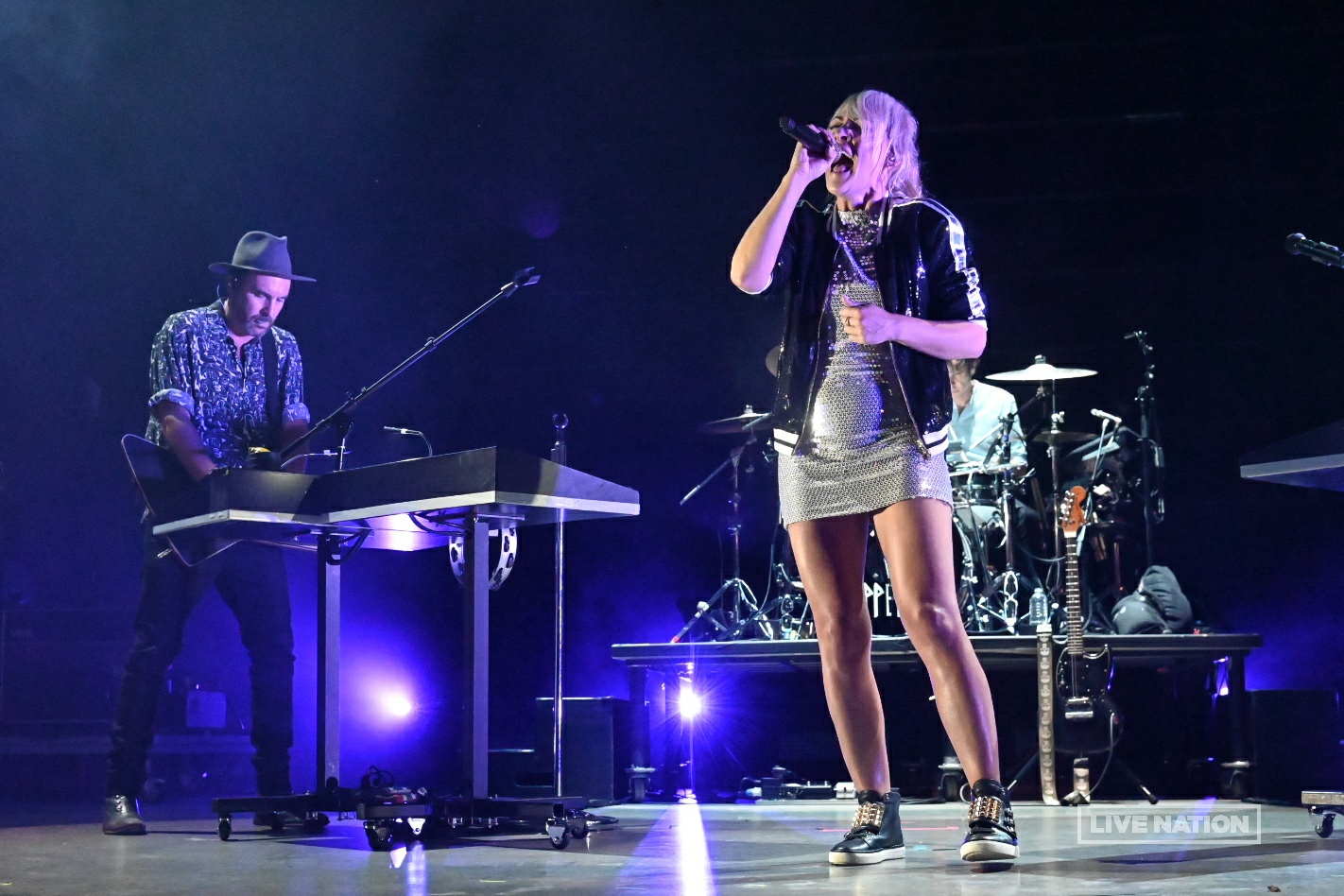It ain't so dark now that Metric is... - Live Nation Ontario