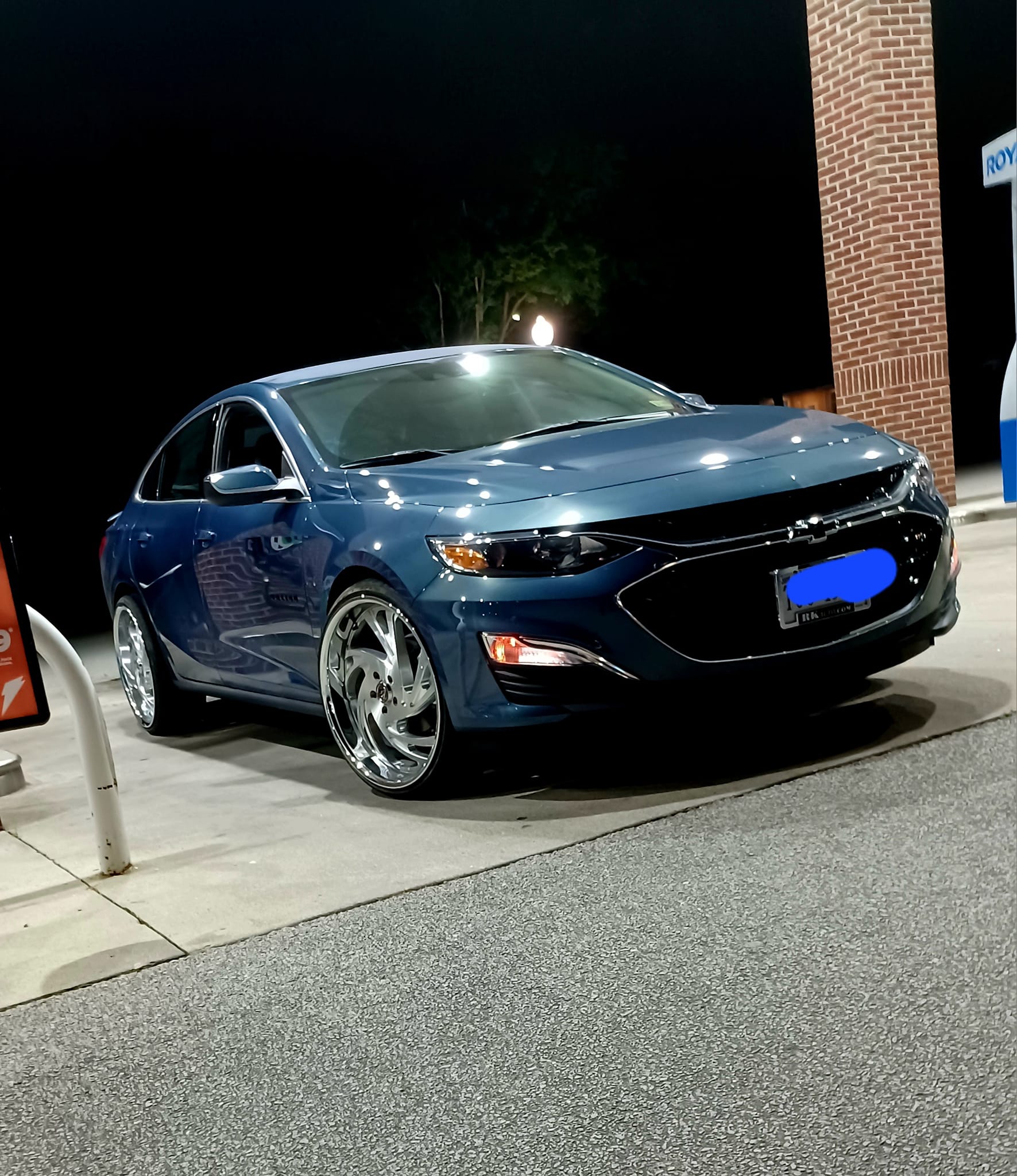 Them gas station are the best My 2024 malibu on 22s display picture 1