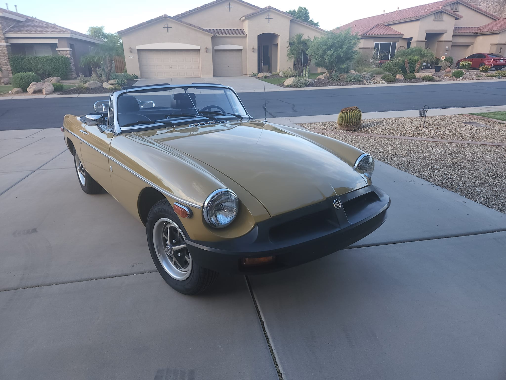 1976 MGB 50th anniversary model with low miles
