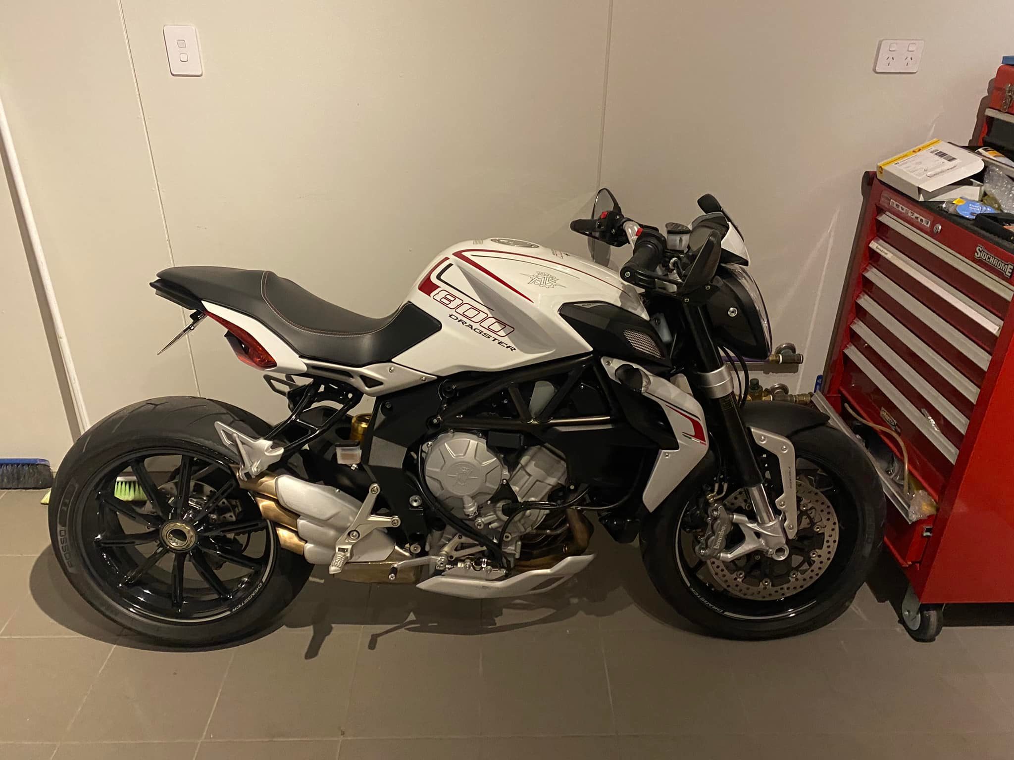 MV Agusta oversized battery cable kit for improved starting