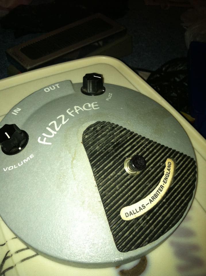 How to date a Crest Audio Fuzz Face pedal