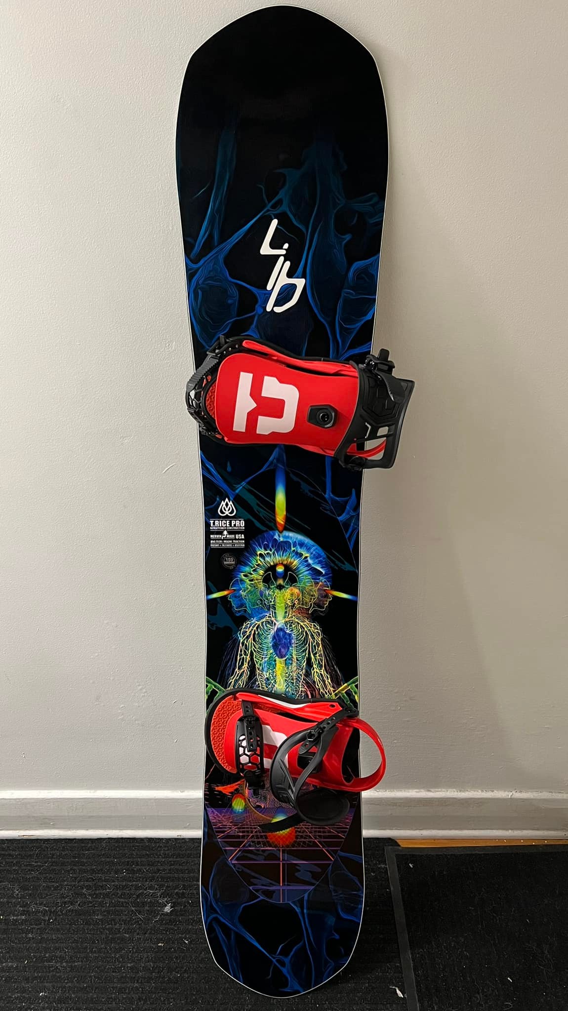 Ride Mikey LeBlanc pro. Best board i have ever had. Tried out some