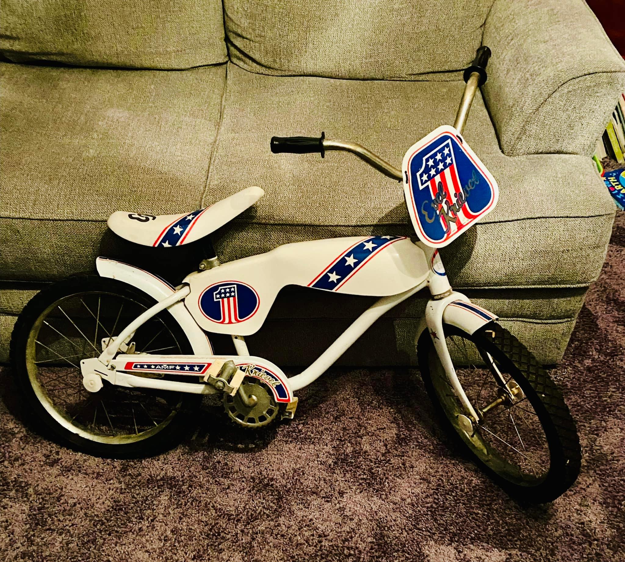 What's the value of a 2000 Fuzz Extreme Mongoose BMX?
