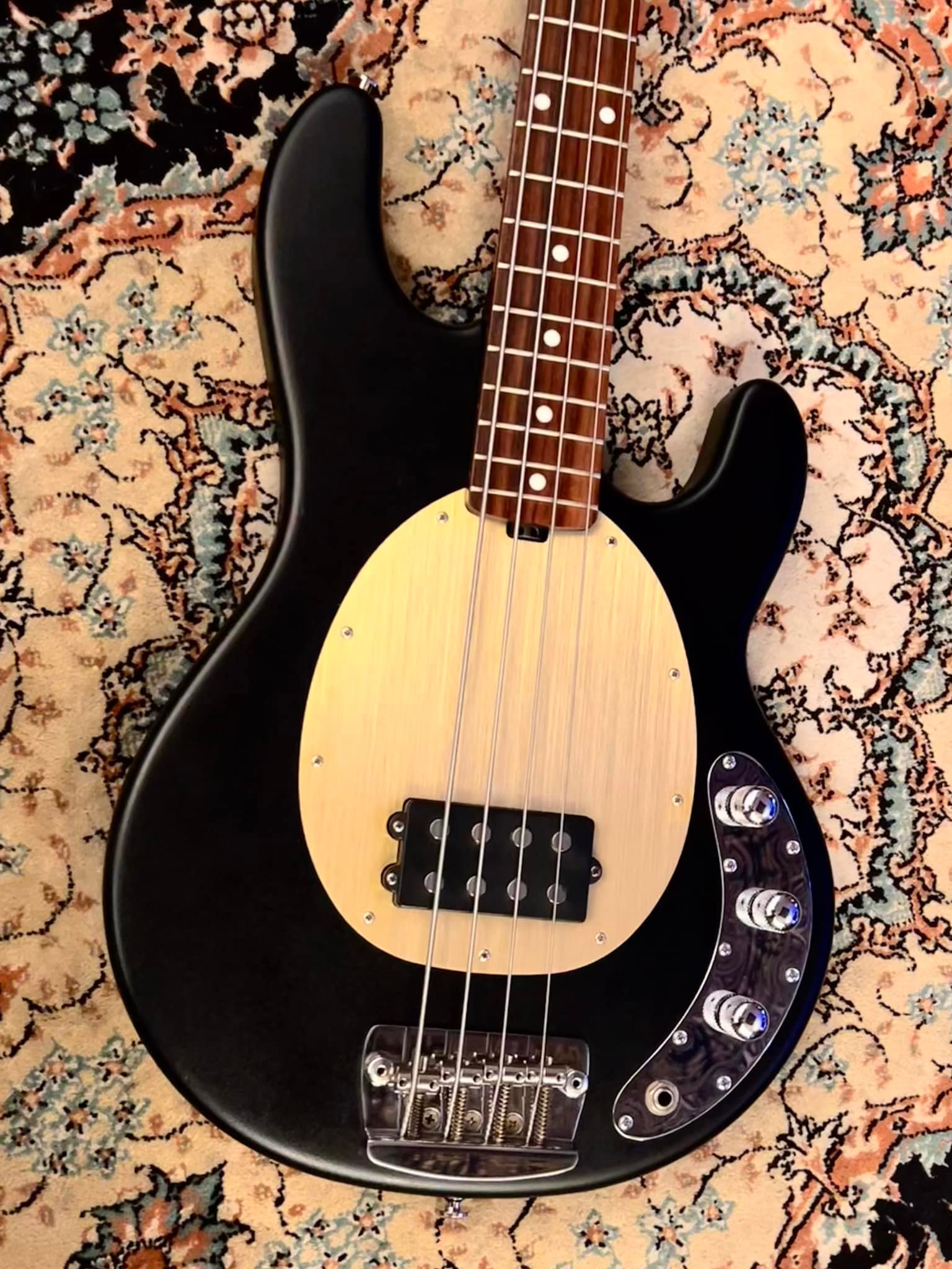2003 Ernie Ball USA S.U.B. Passive Stingray 4 Bass Review and