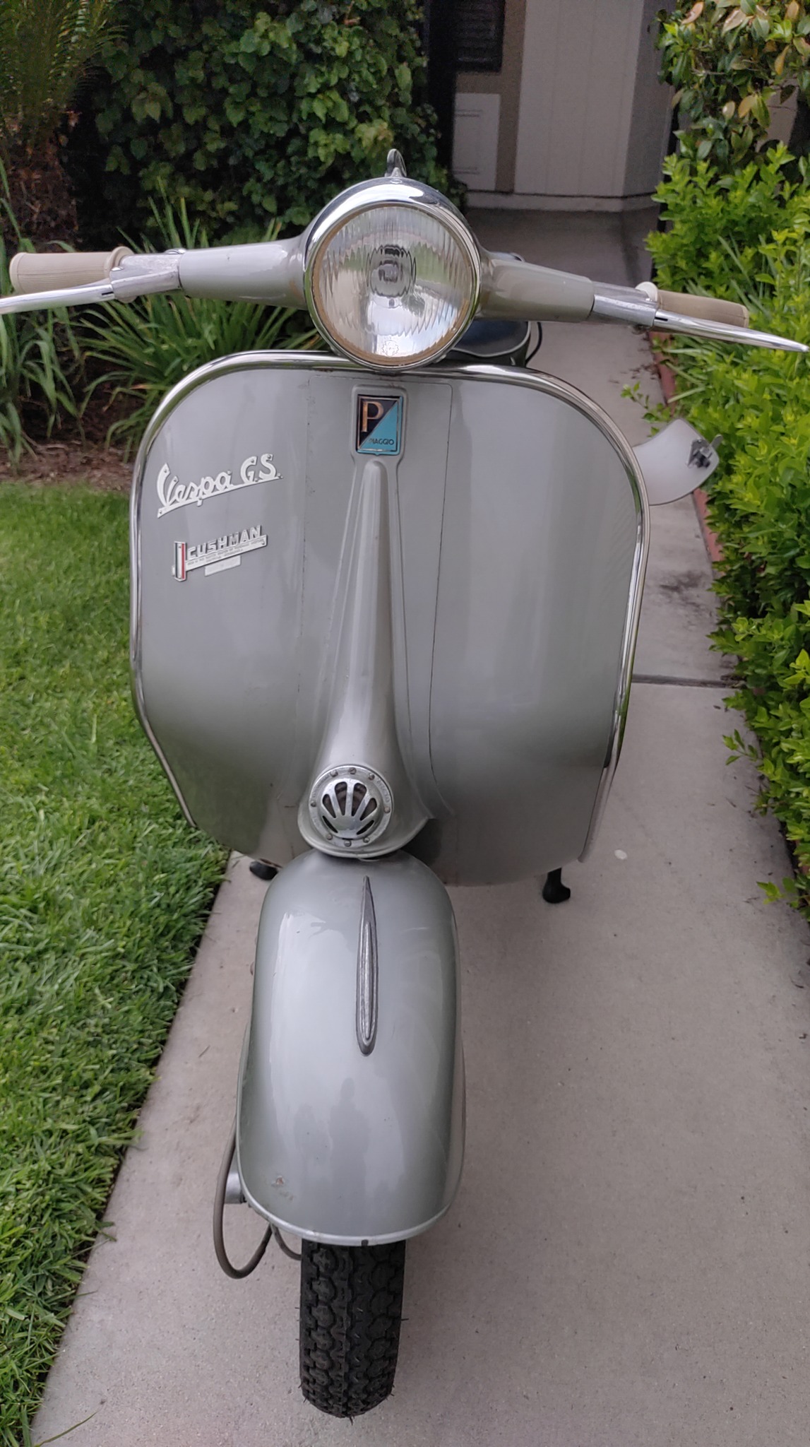Phare Avant Droit Et Cadre GS Pour Vespa GL ACMA VGL1 150 (1956-1958) - Neuf, Référence 57275100 Repro Teile