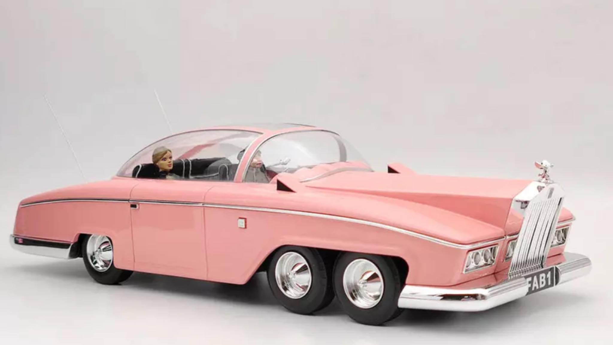 Amie's 1/18 scale Lady Penelope's Fab 1 resin car