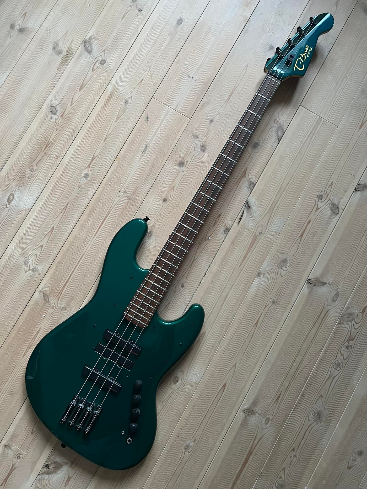 What is the rarity of Trace Elliot T-Bass 5-string models?