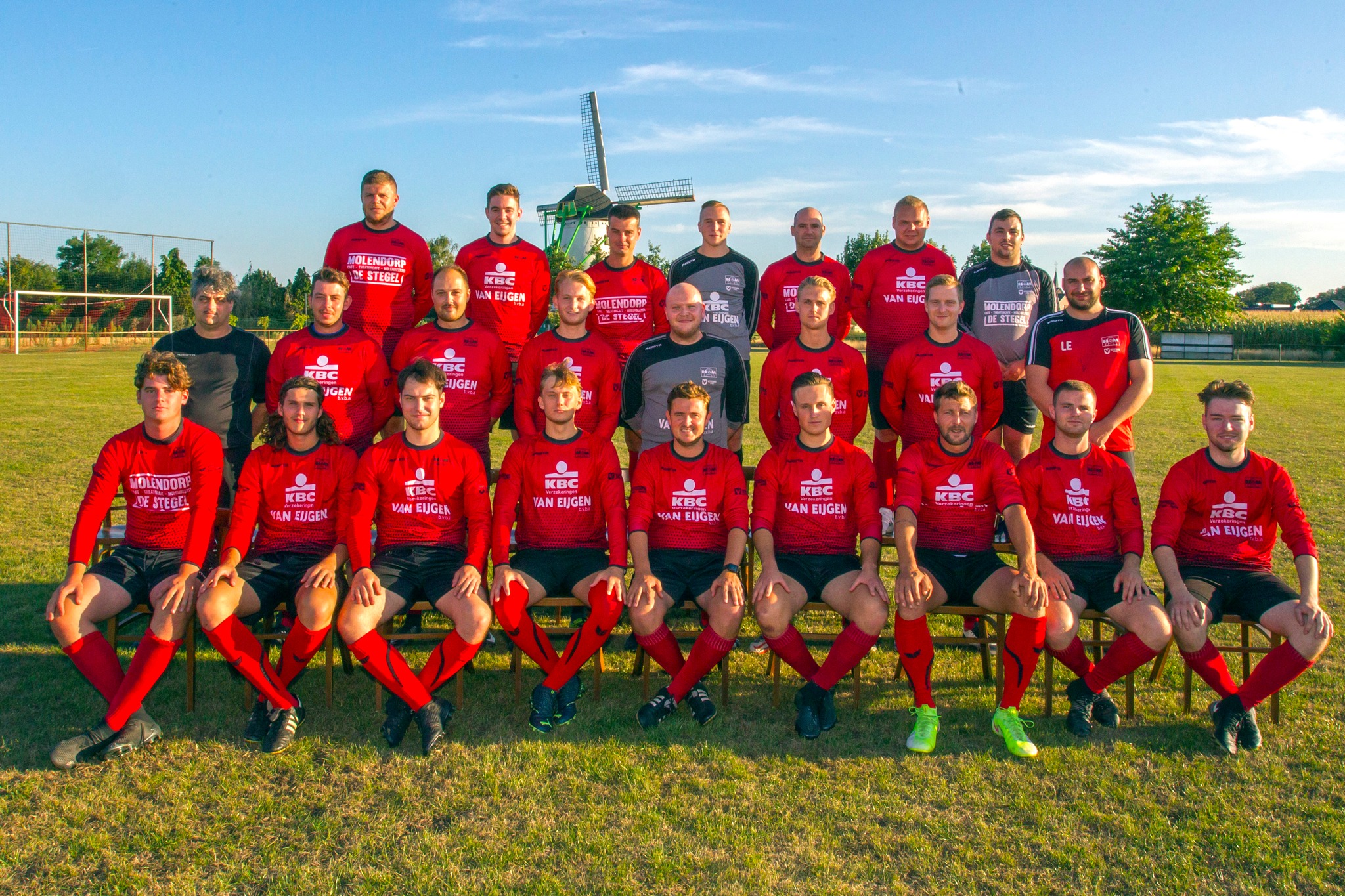 Hoger - 🔴⚫️ HOM 2022-2023 🔴⚫️ Boven vlnr: Kevin Rietjens, Rijn Goijens ...