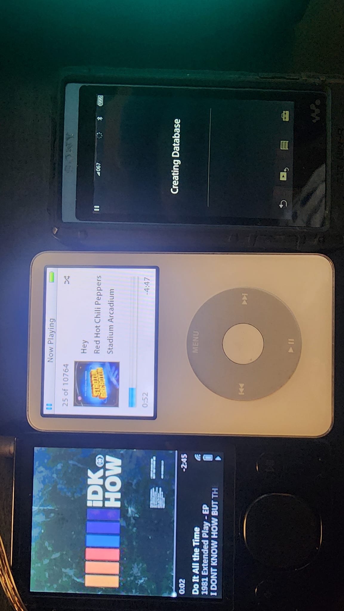 Zune 120 vs iPod 5.5 Classic vs Sony Walkman comparison
