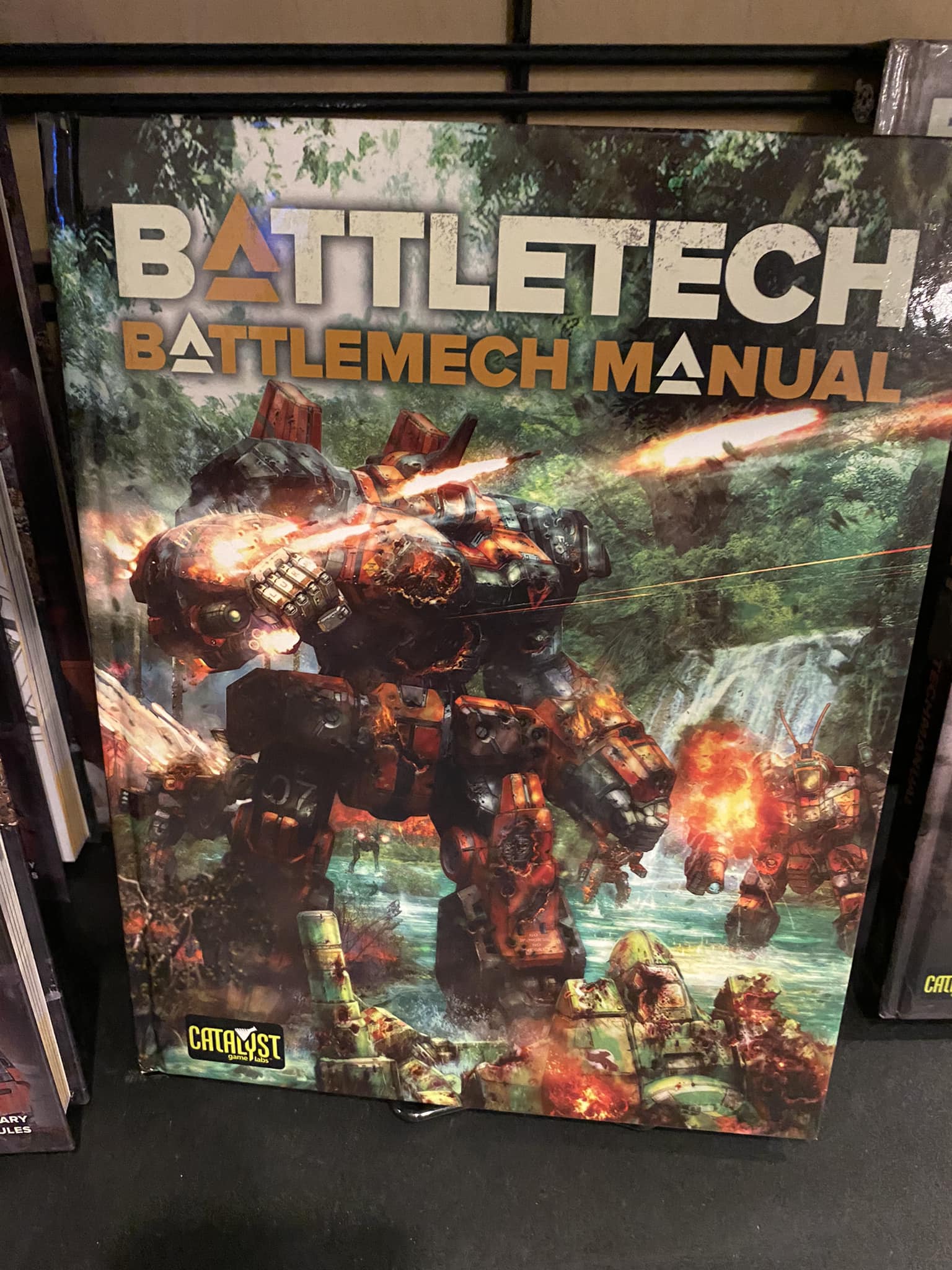 What books are needed to play Battletech?