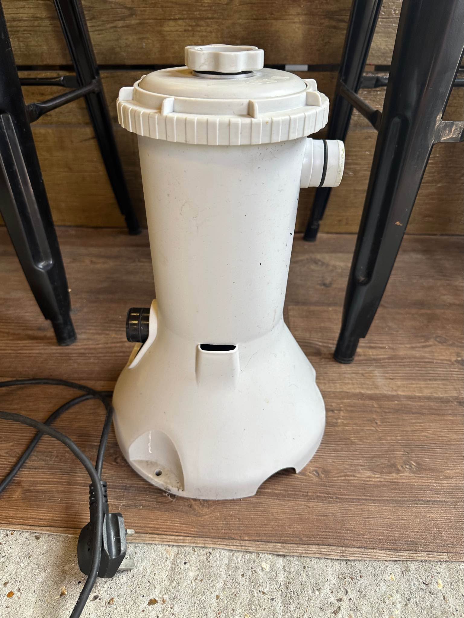 buy and sell | Pool filter used in good working condition | Facebook