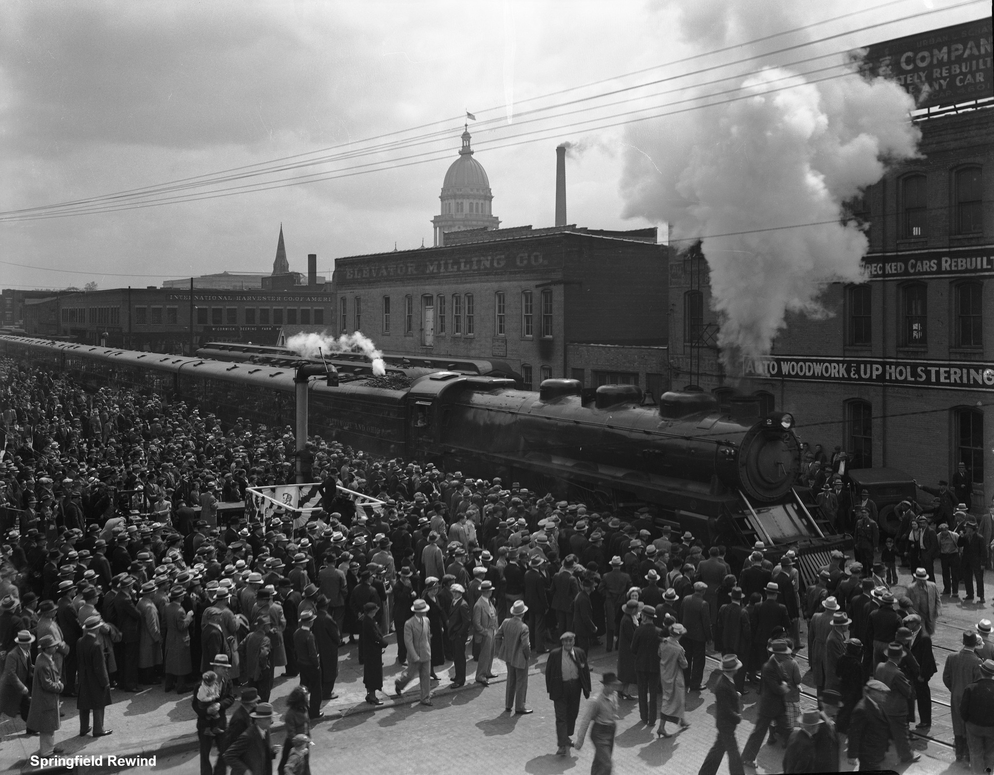 Springfield Rewind - A large crowd gathers for the dedication ceremony ...