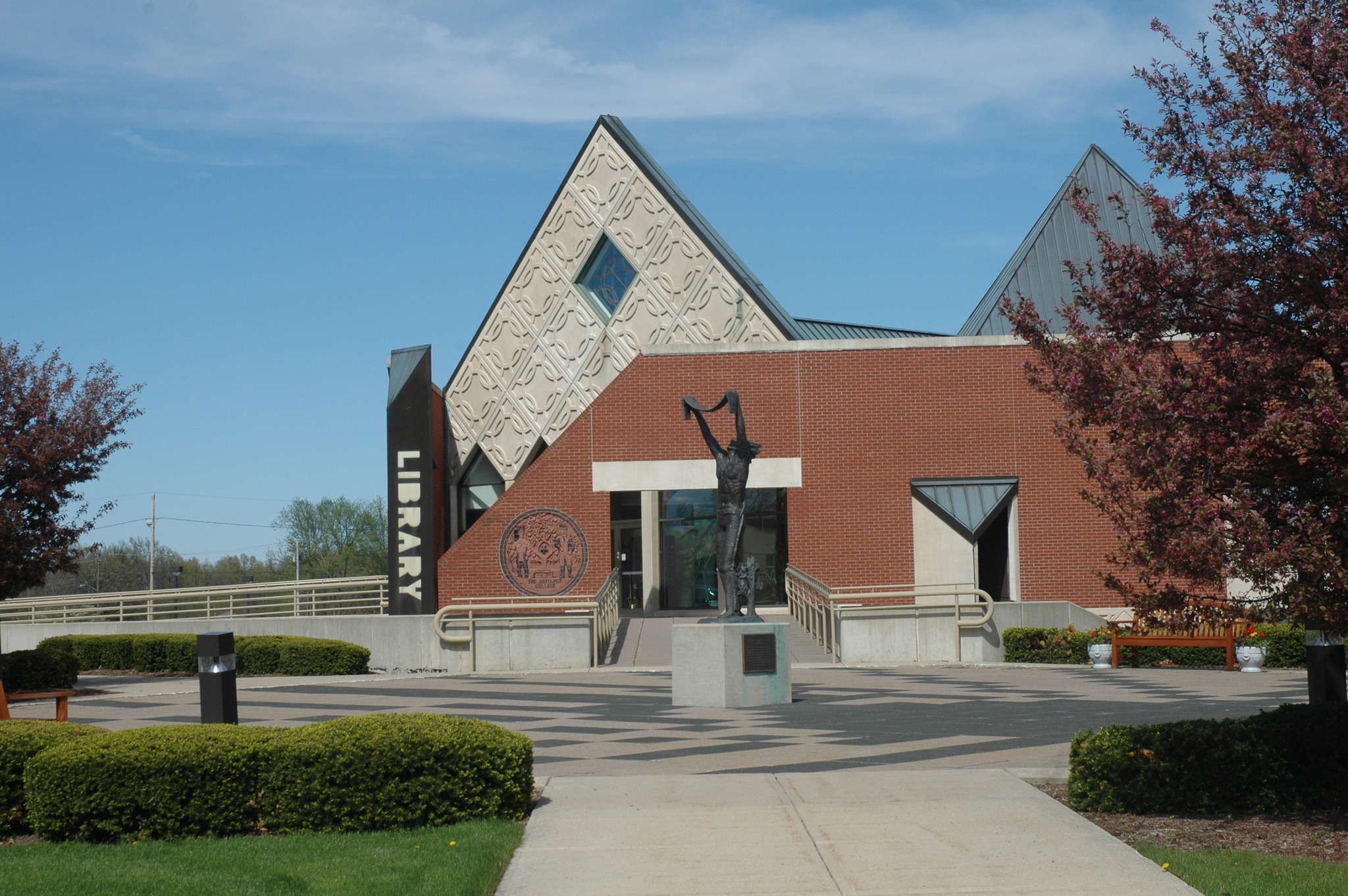 It's National Library Week! This year's... - Defiance College | Facebook