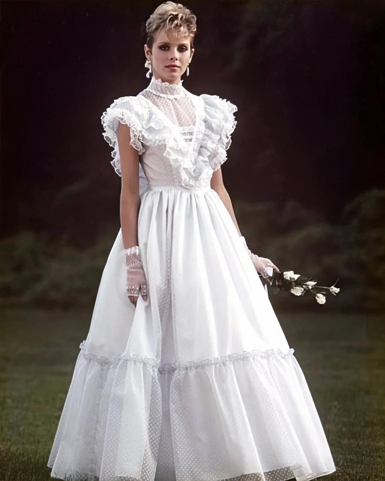 ivory white dress Wedding Dresses | Sleeveless Ivory Gown Lining 1 Color::#18-Dusty Rose White Fit And Flare pink feathers