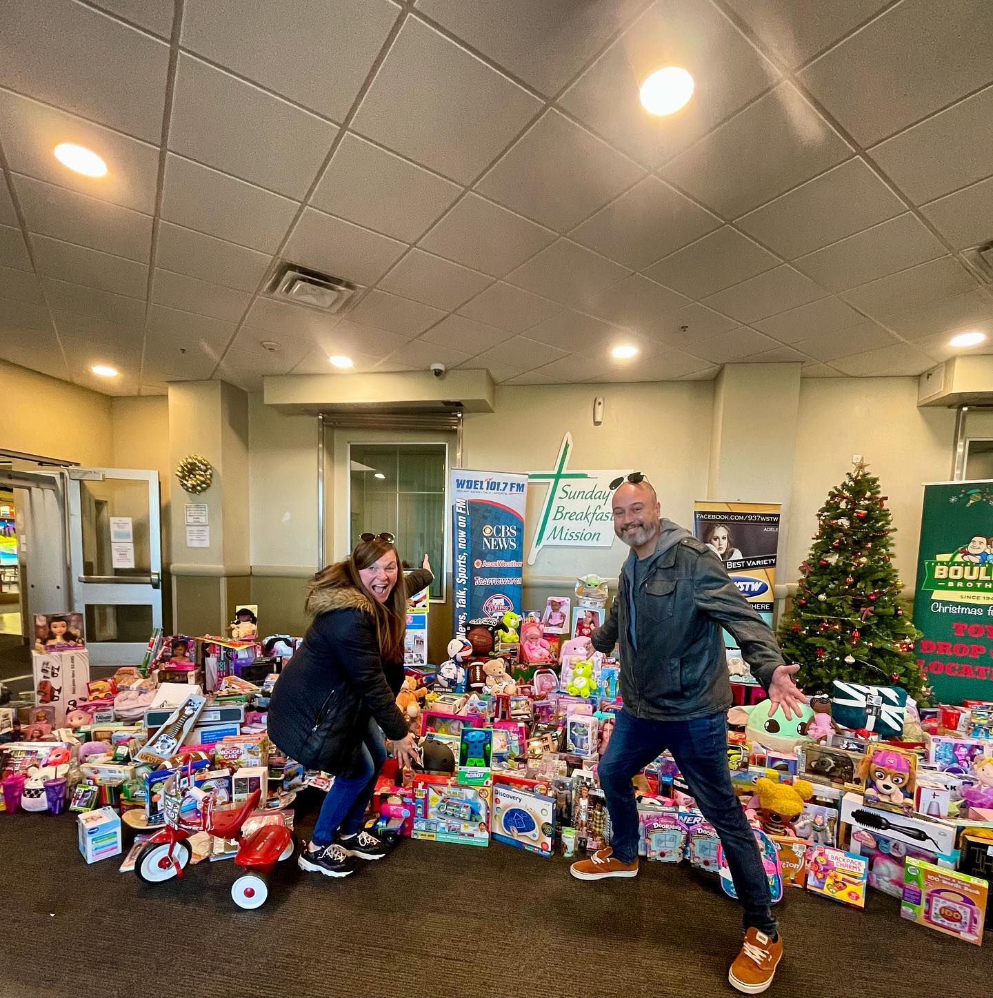 93.7 WSTW - Look at all these toys! 🤩 A HUGE thank you to...
