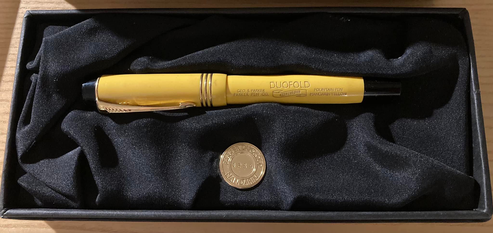 What's the value of a 1995 Parker Duofold Mandarin Yellow fountain