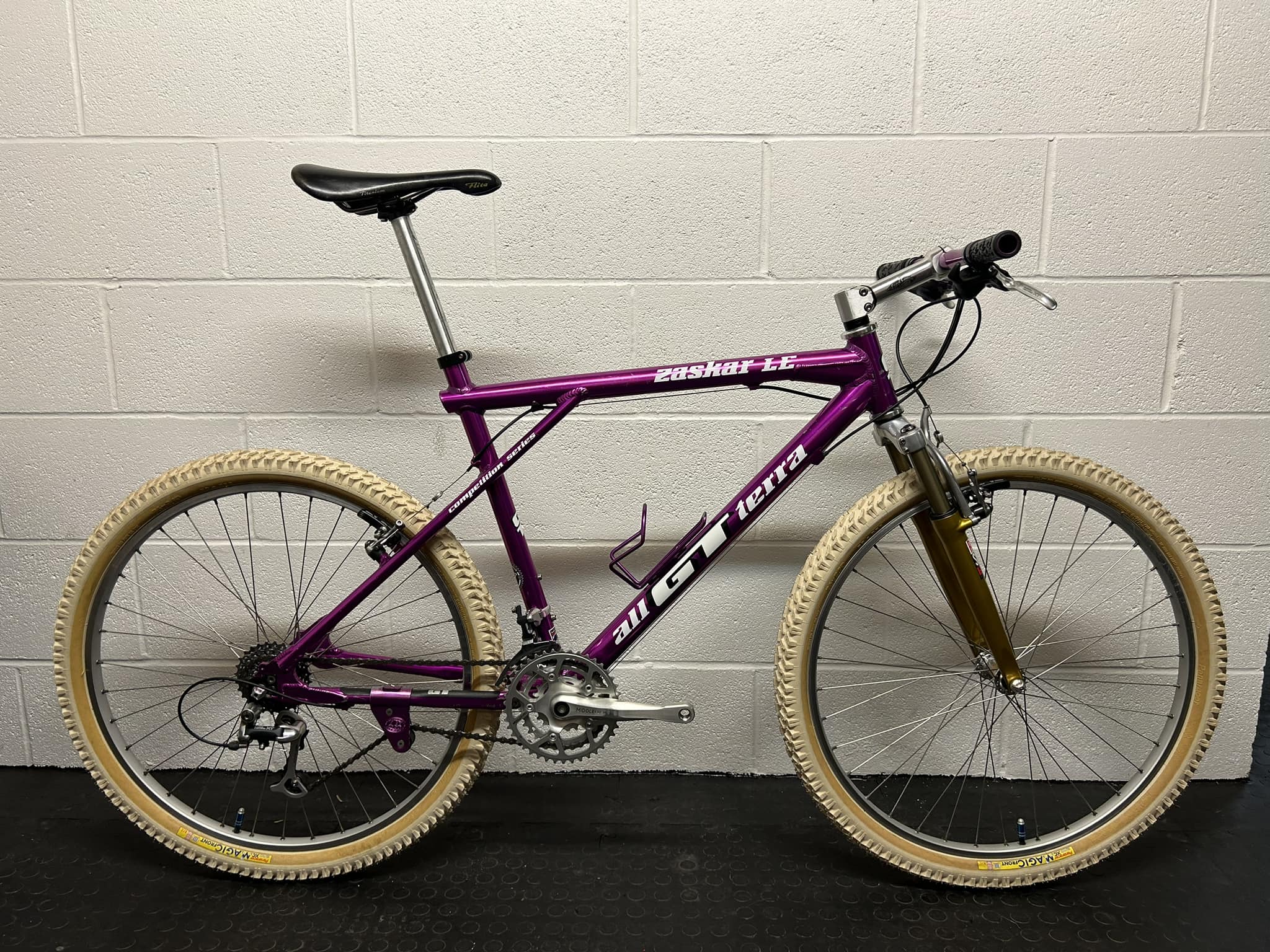 1993 NOS GT Zaskar LE Purple Ano frame set