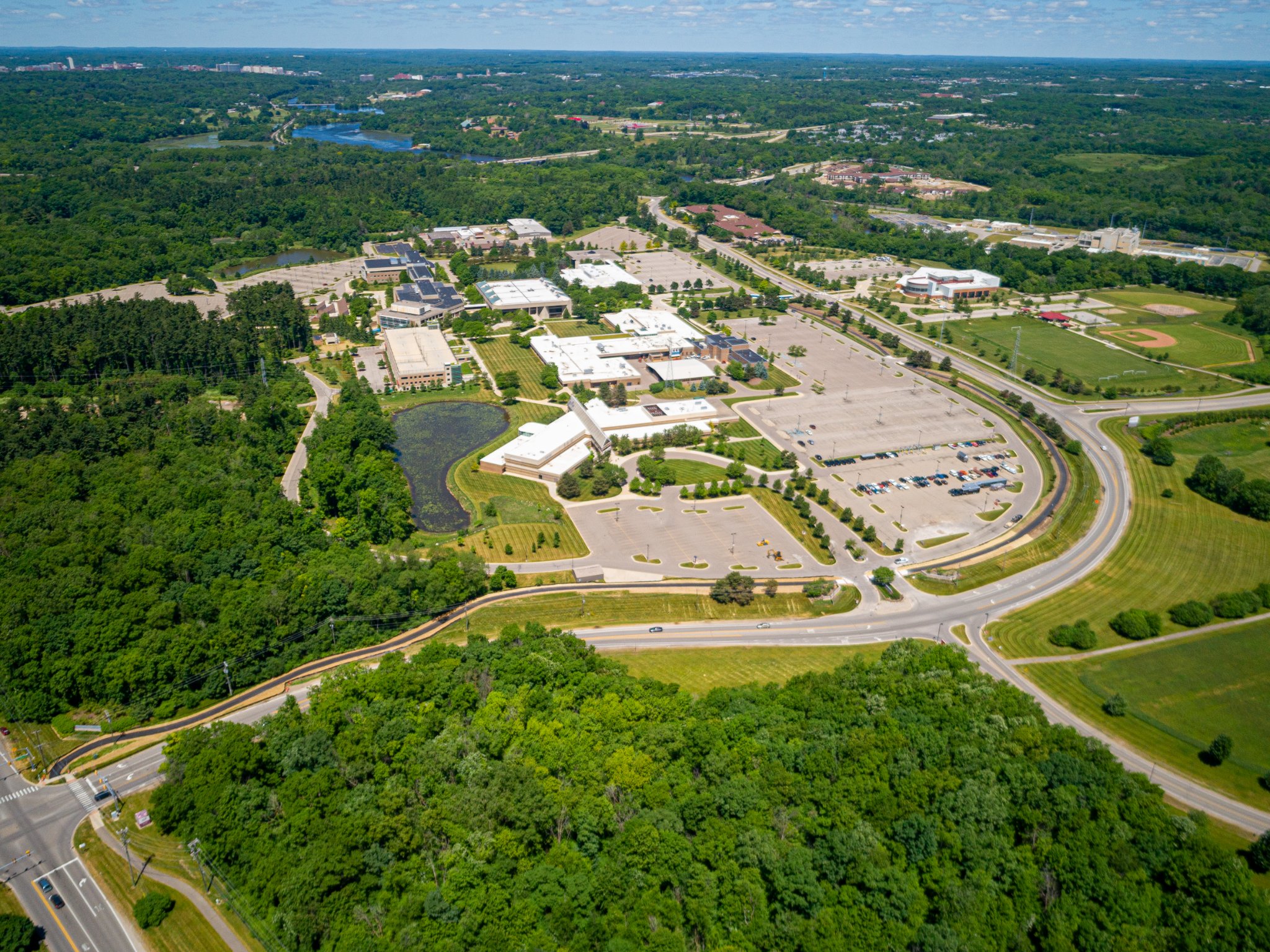 Make plans now to visit Washtenaw Community College and experience  everything our beautiful campus has to offer. Whether you're seeking a  degree, an industry-recognized certificate, skilled-training options or  transfer to a four-year