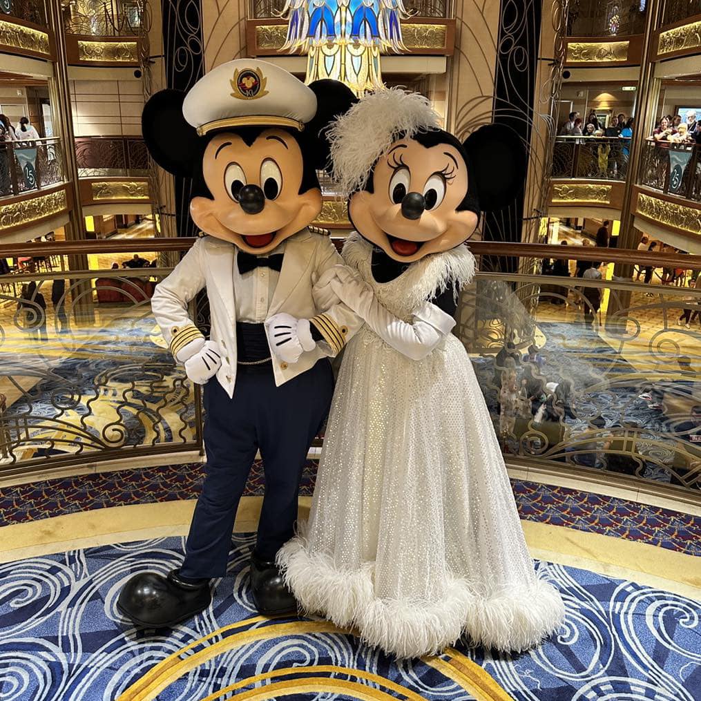 disney cruise formal night dress code What time do people up for on a cruise? Perdy