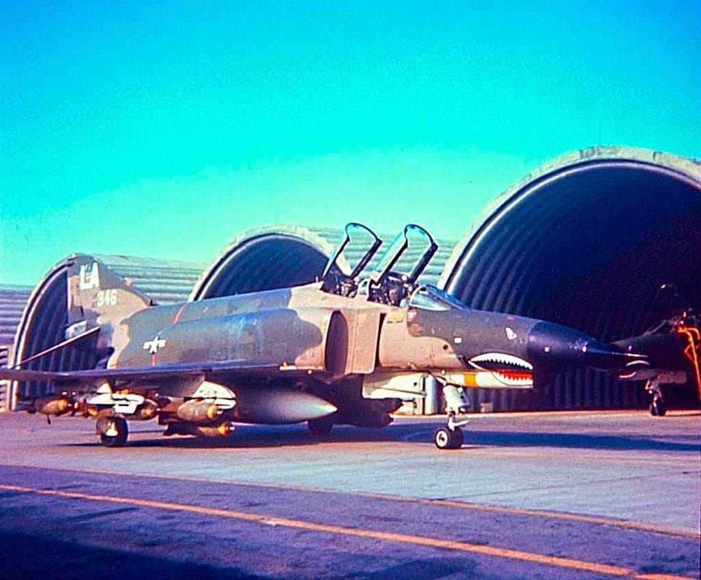 Maglietta 4th Tactical Fighter Wing F-4 Phantom Squadron – USAF Licensed – Nuova - Foto 5